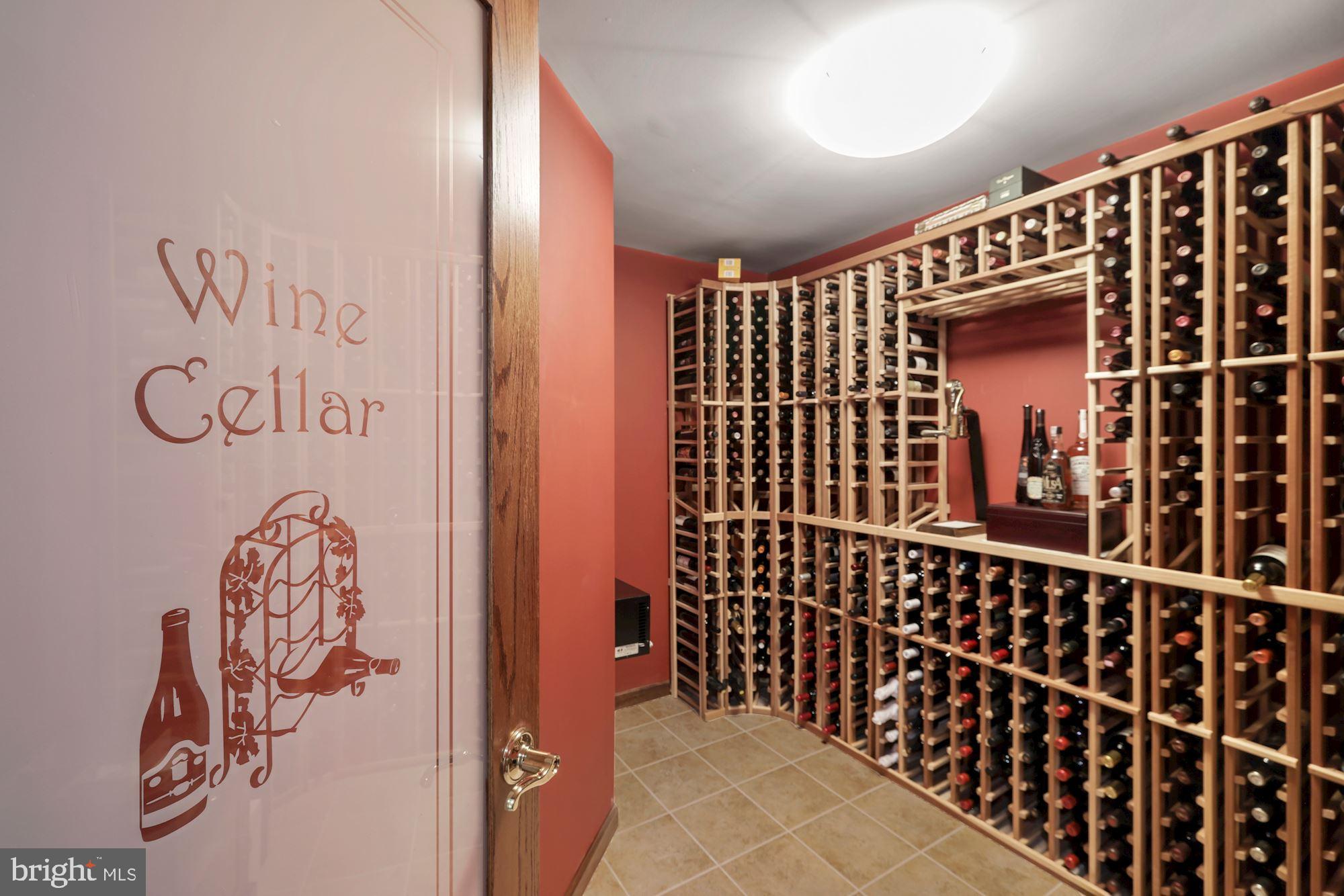 RIVER OAKS - Residential