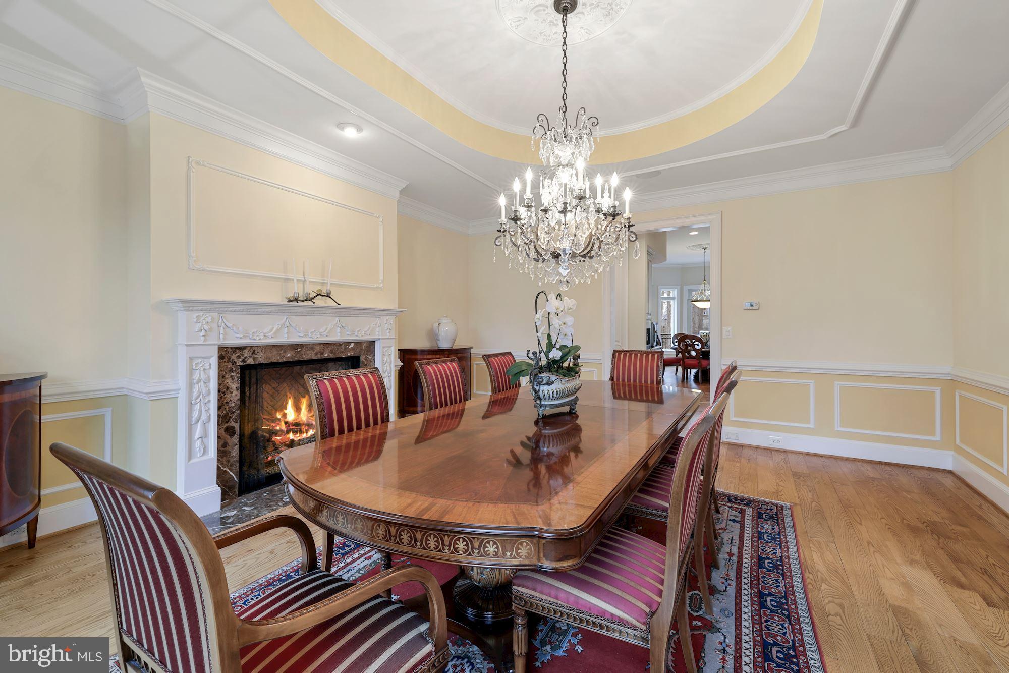 RIVER OAKS - Residential