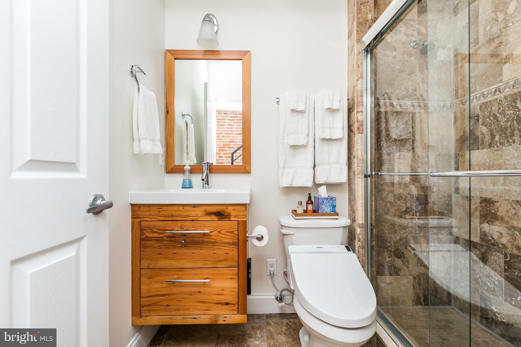 LOCUST POINT - Residential