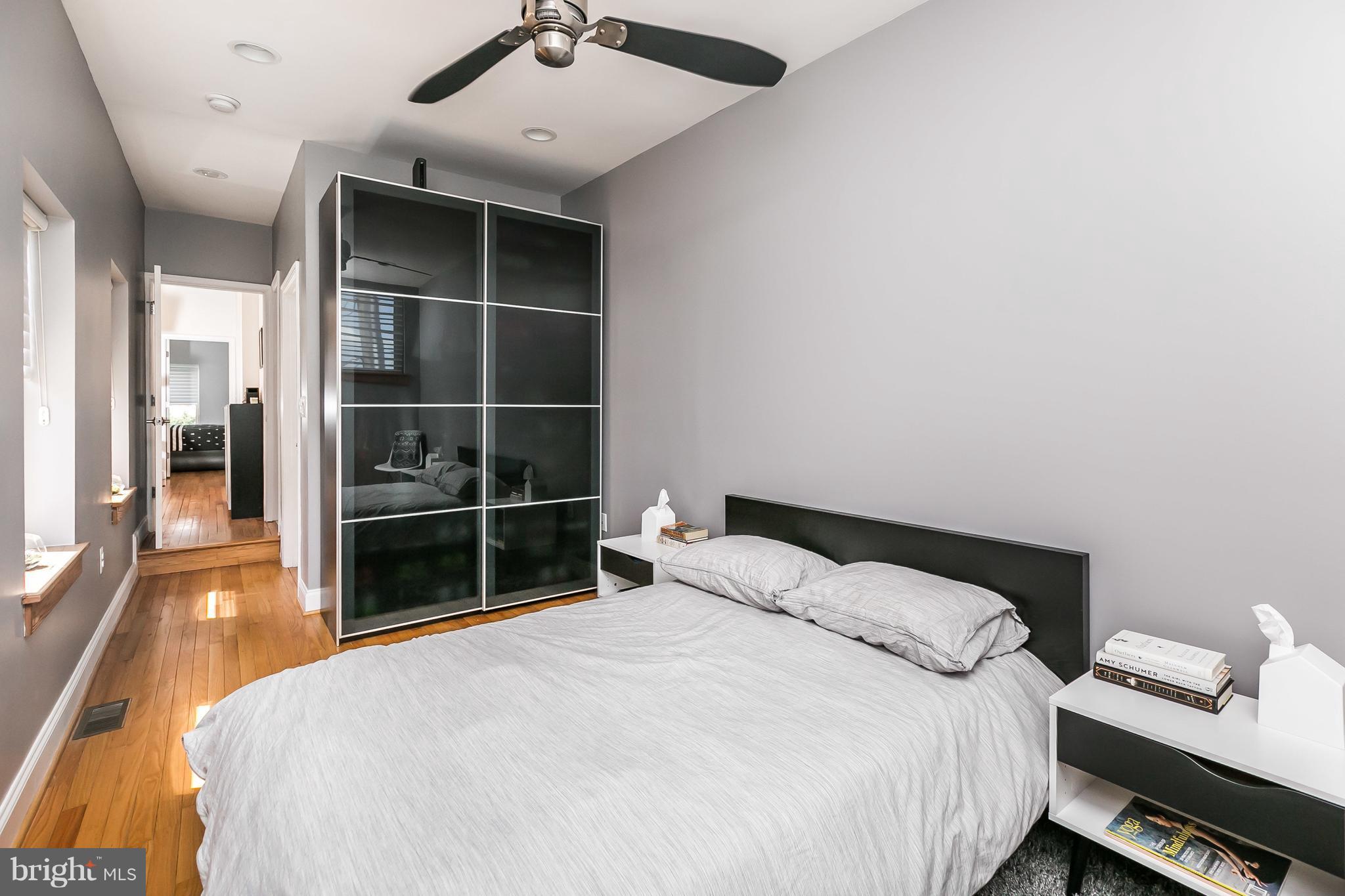 LOCUST POINT - Residential