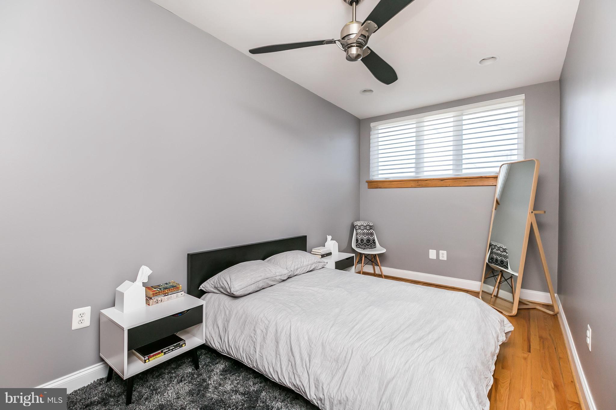 LOCUST POINT - Residential