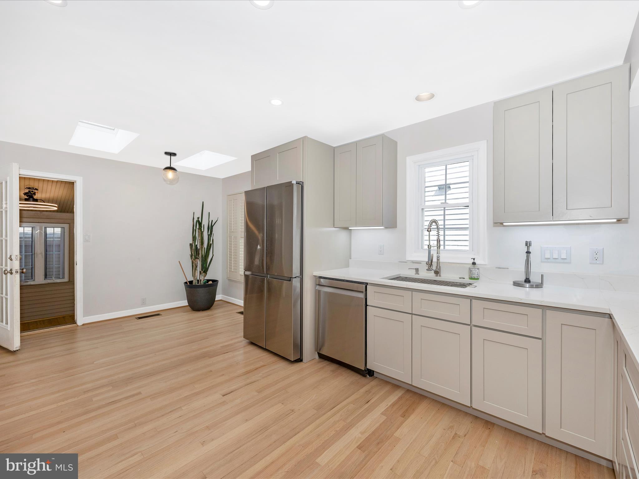 WORMANS MILL - Residential