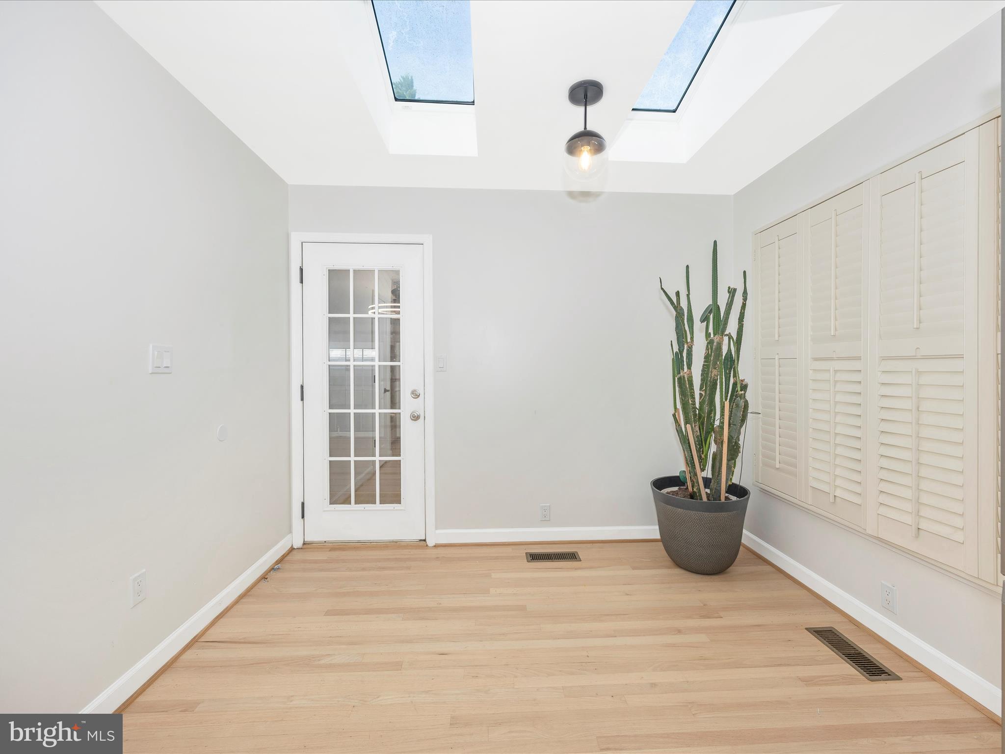 WORMANS MILL - Residential