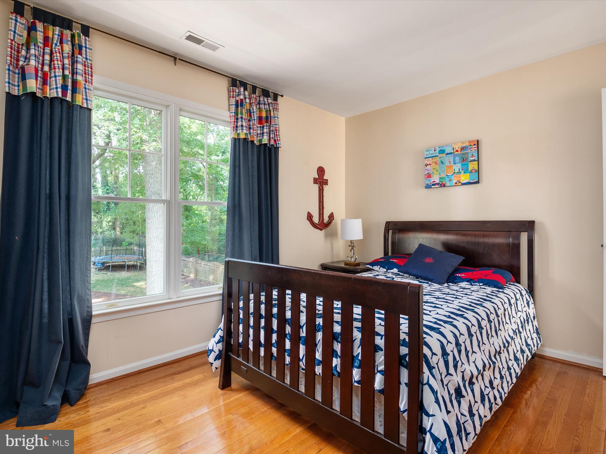 ANNAPOLIS ROADS - Residential