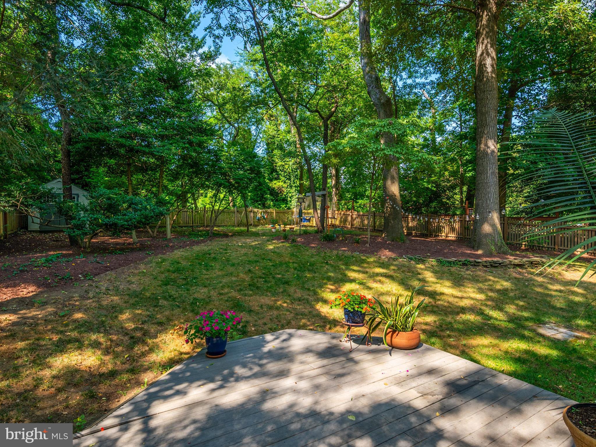 ANNAPOLIS ROADS - Residential