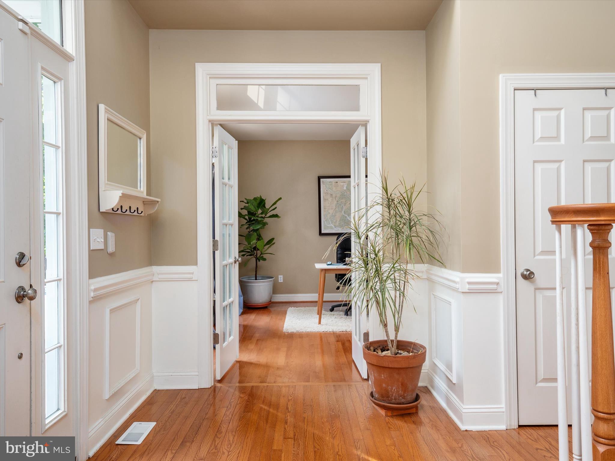 ANNAPOLIS ROADS - Residential