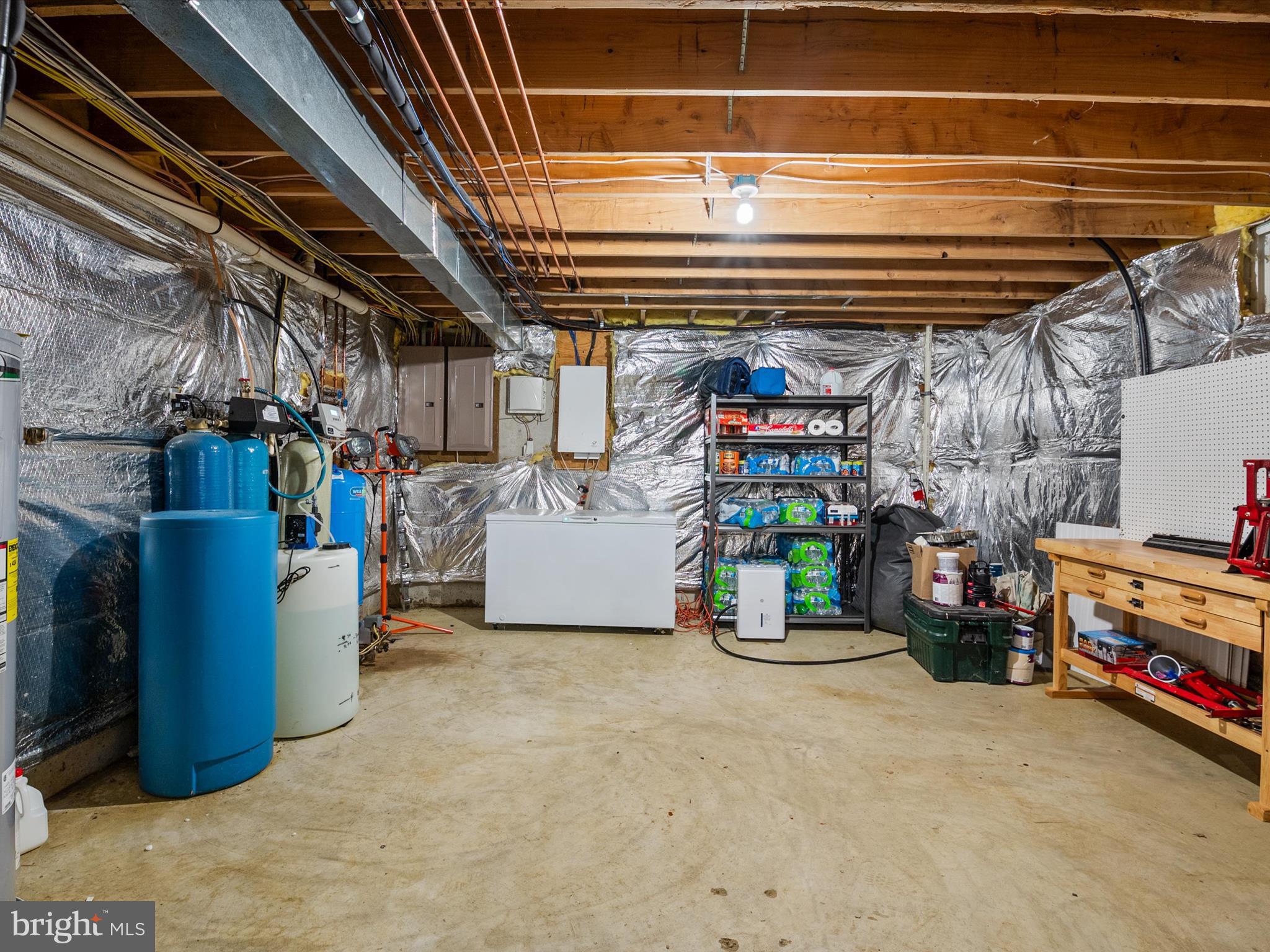 ANNAPOLIS ROADS - Residential