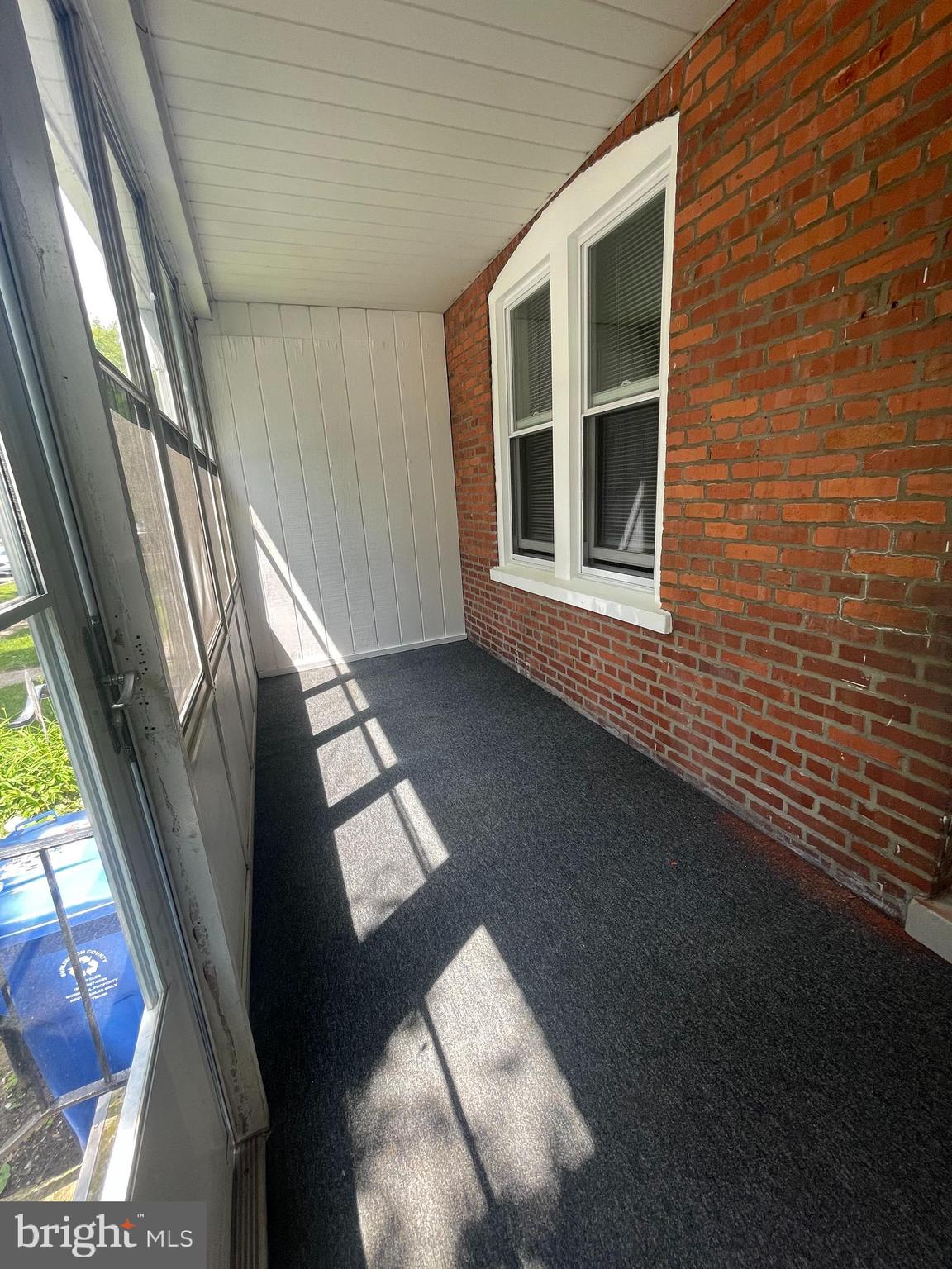 42 3RD AVENUE