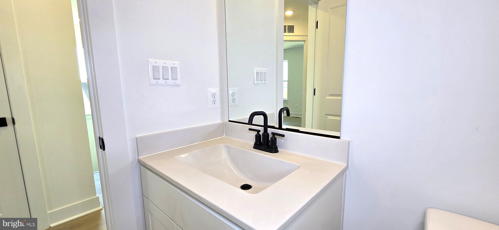 GAMBRILL GLENN - Residential Lease