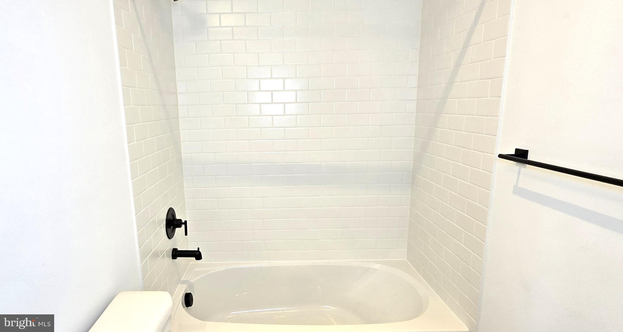 GAMBRILL GLENN - Residential Lease