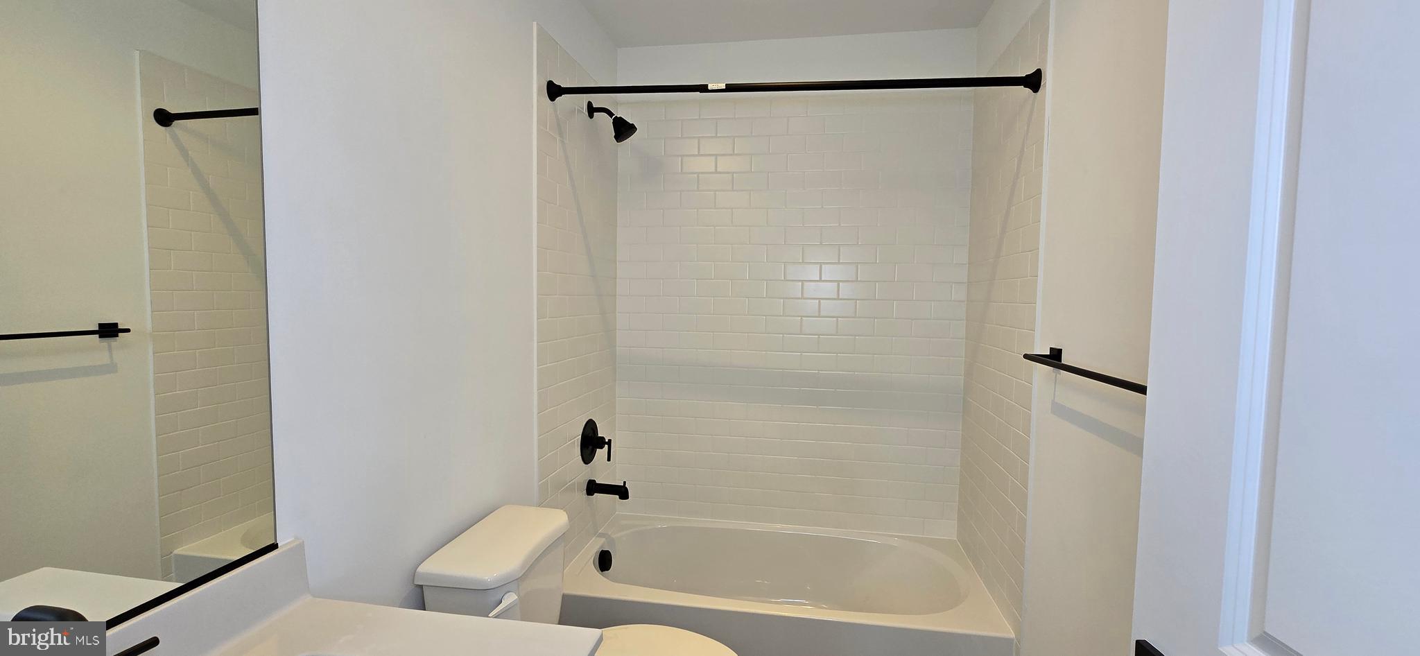 GAMBRILL GLENN - Residential Lease