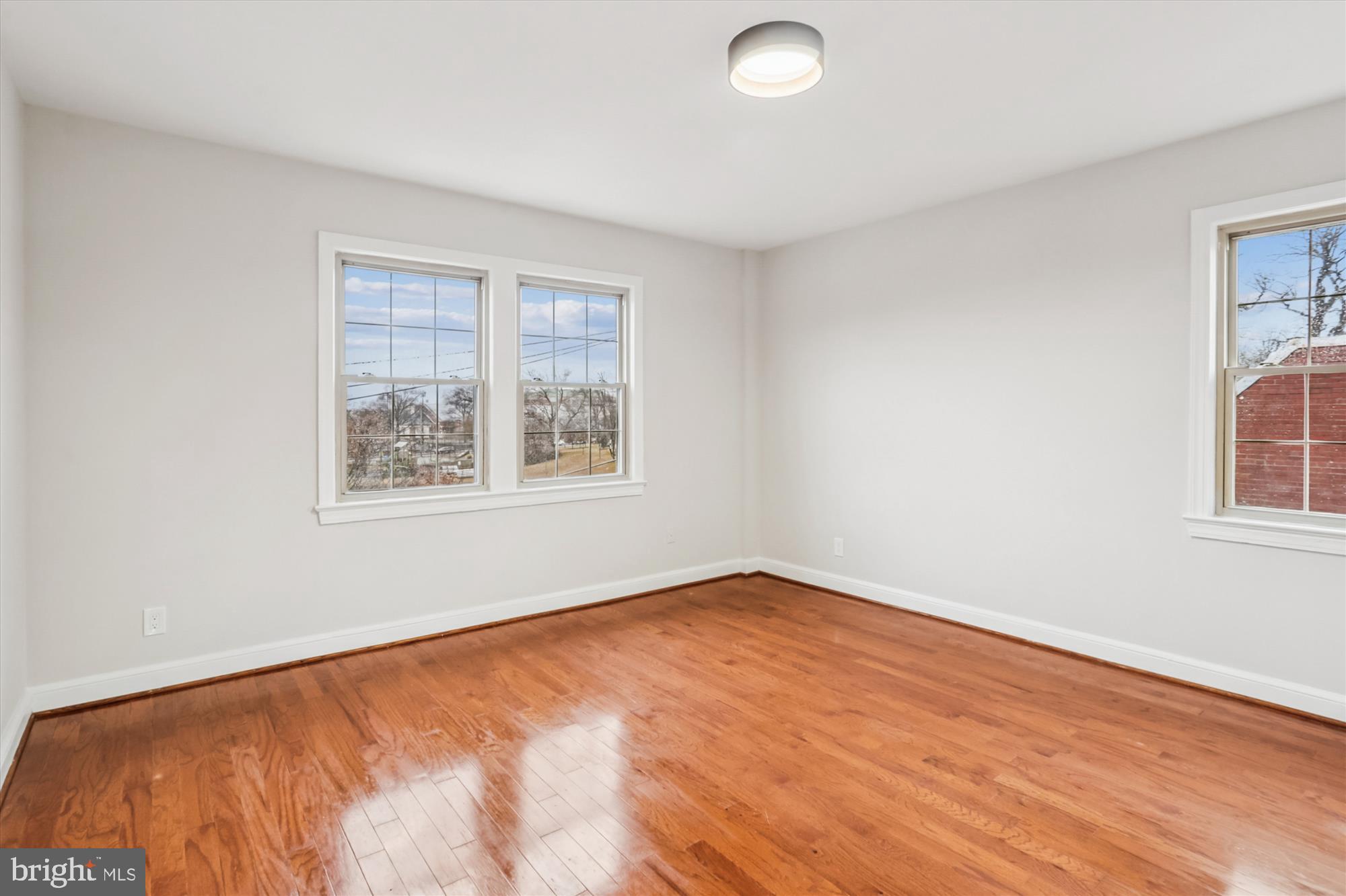 305 WHITTIER STREET NW 301