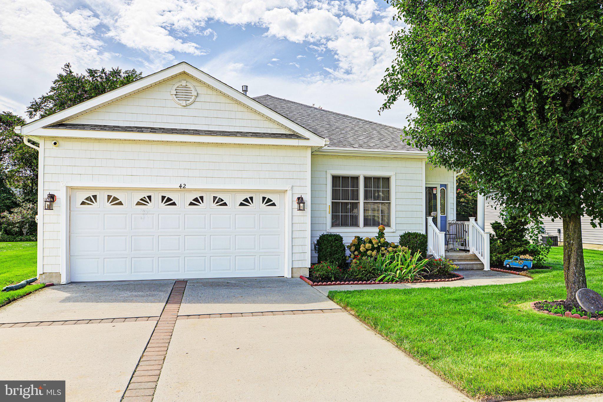 42 WYNNDEMERE COURT