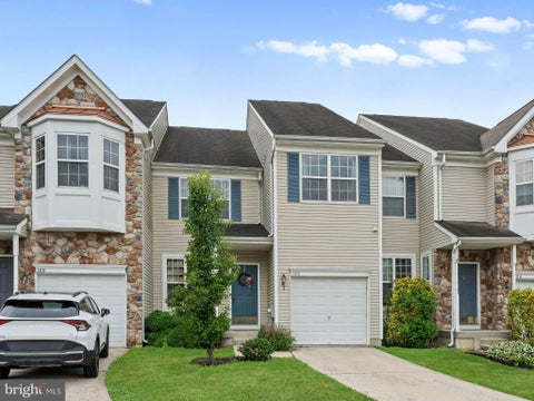Townhouse For Sale - 186 Chancellor Drive<br/> Gloucester County, DEPTFORD, NJ 08096
