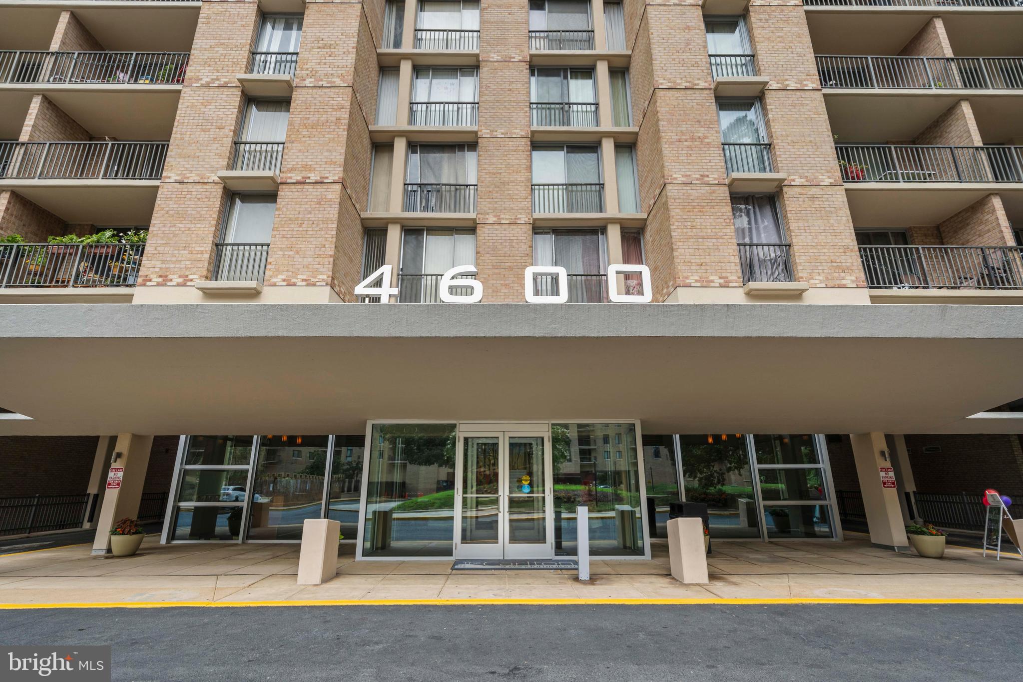 THE CARLTON - Residential