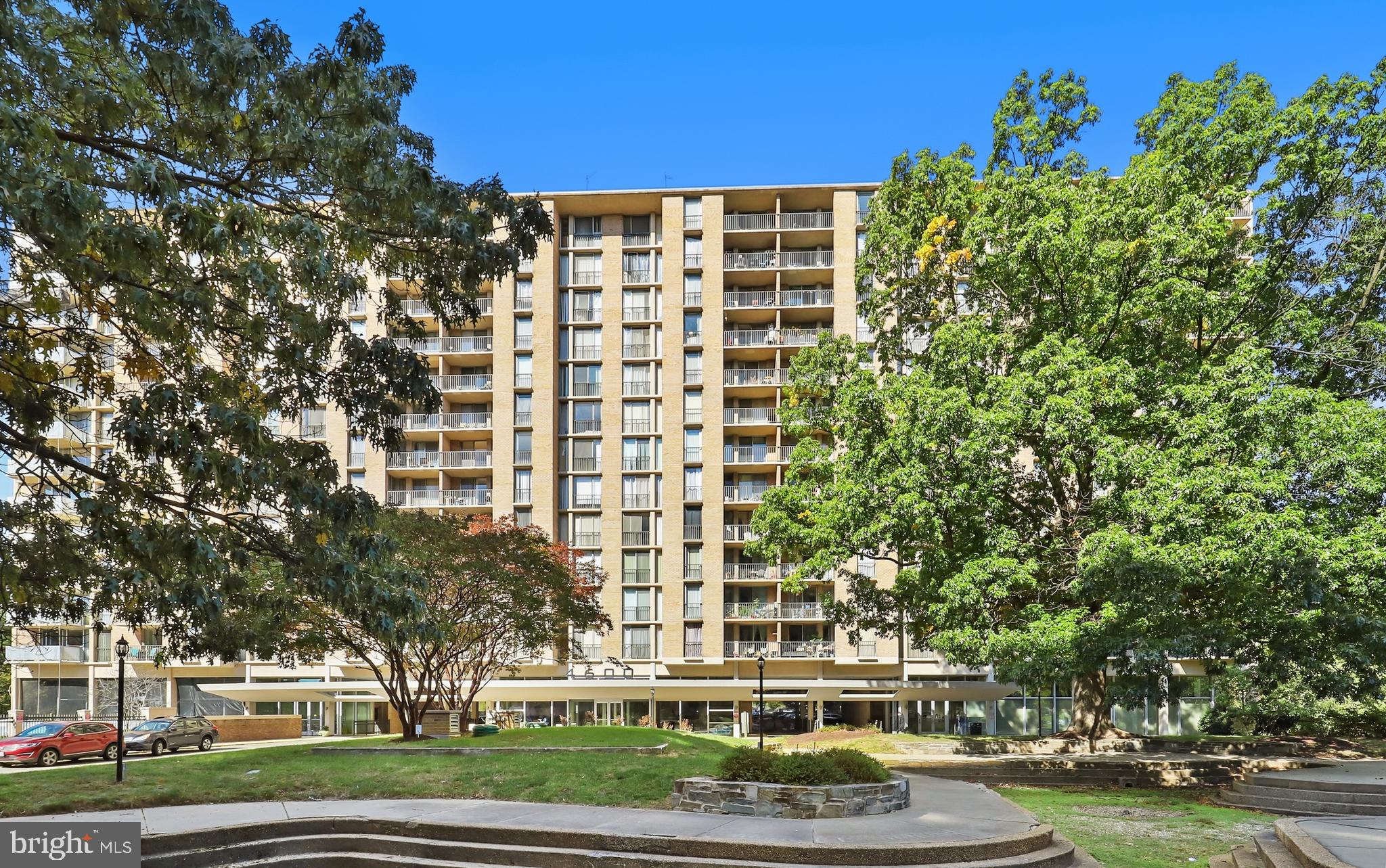 THE CARLTON - Residential