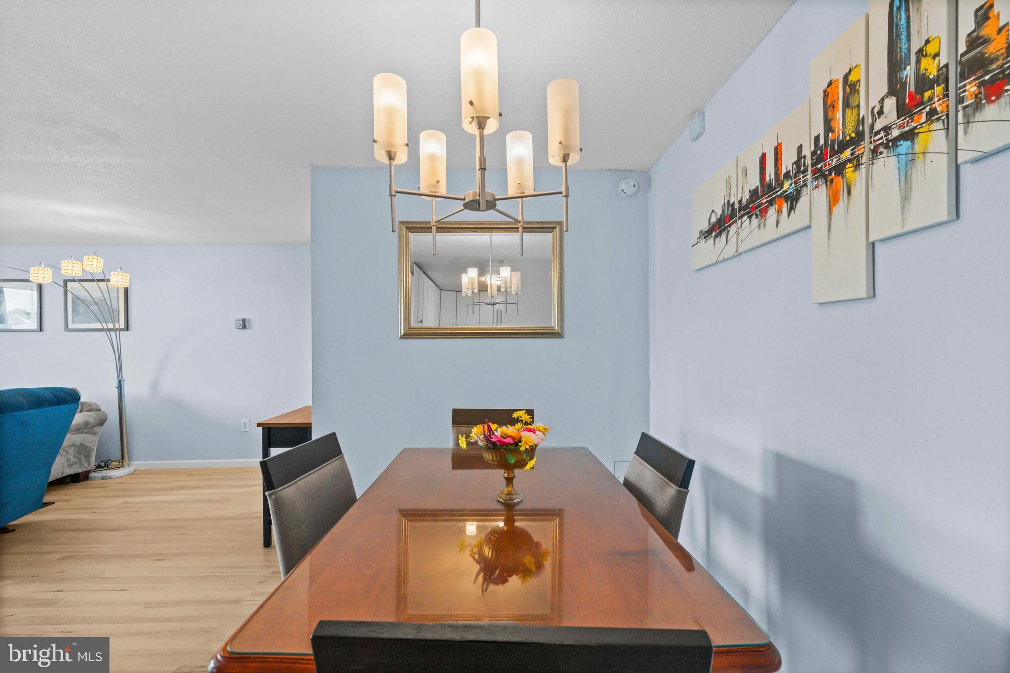 THE CARLTON - Residential