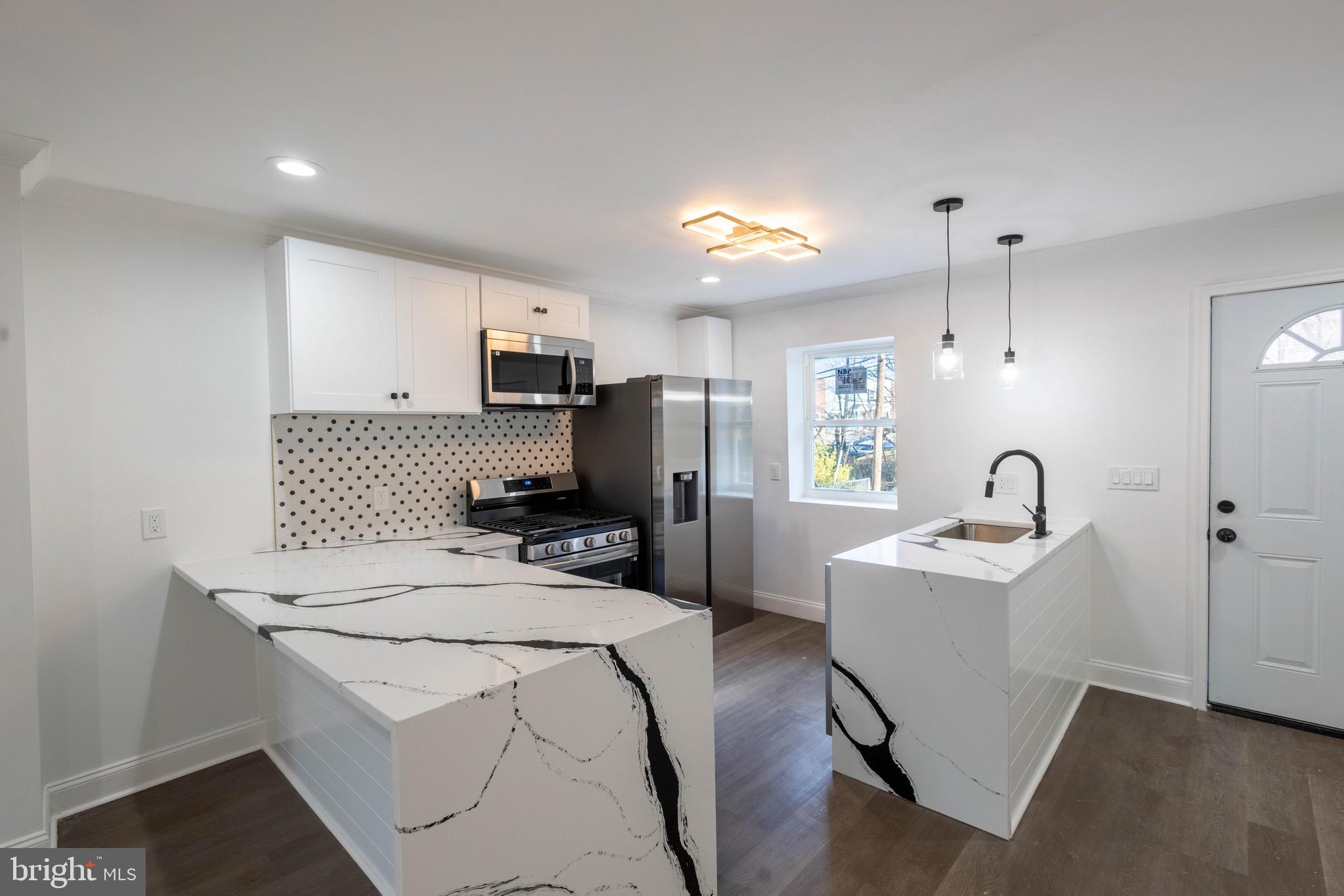 BROOKLYN - Residential