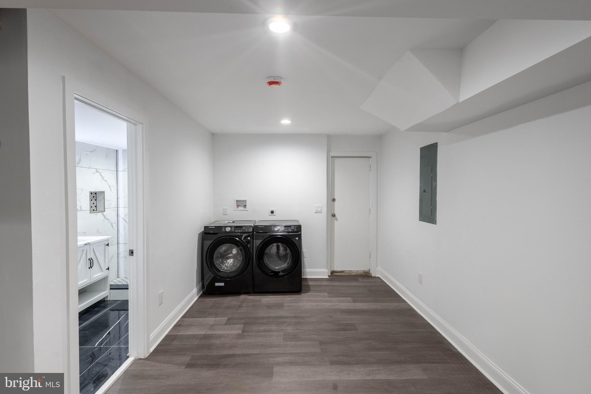 BROOKLYN - Residential