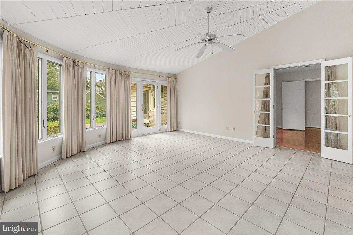 FOUNTAIN HEAD - Residential