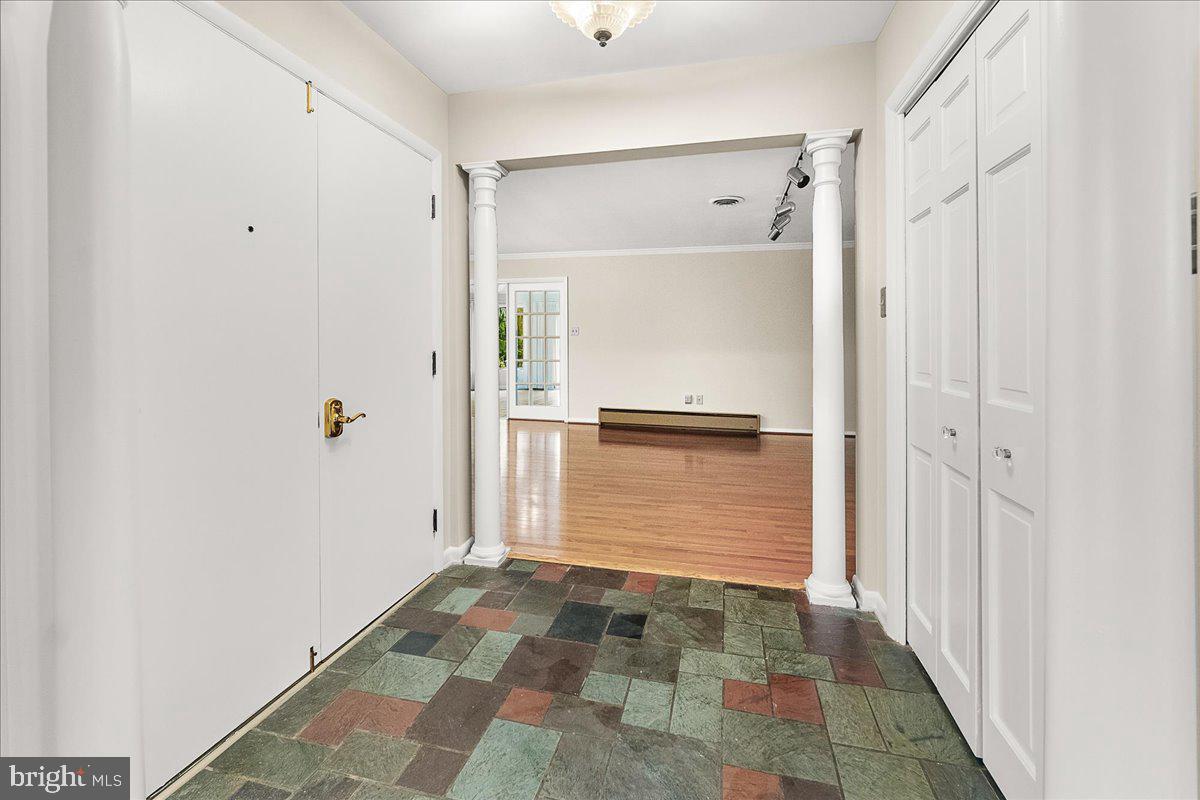 FOUNTAIN HEAD - Residential