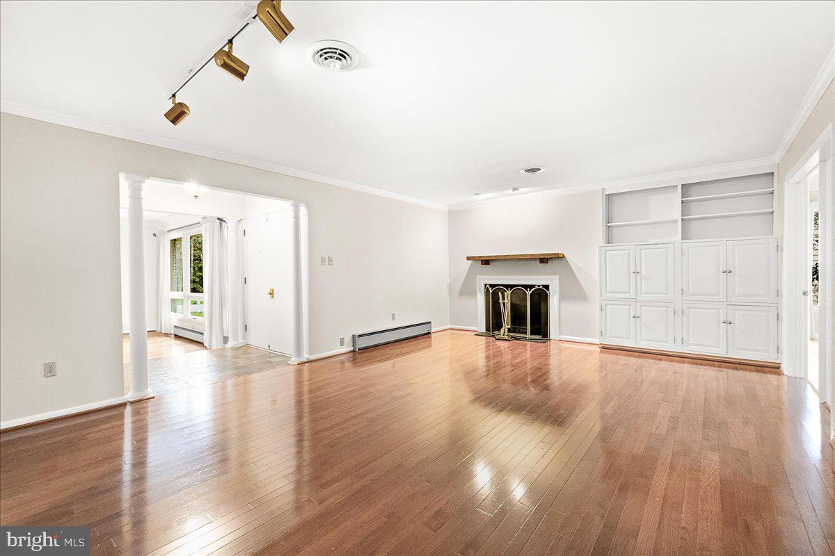 FOUNTAIN HEAD - Residential