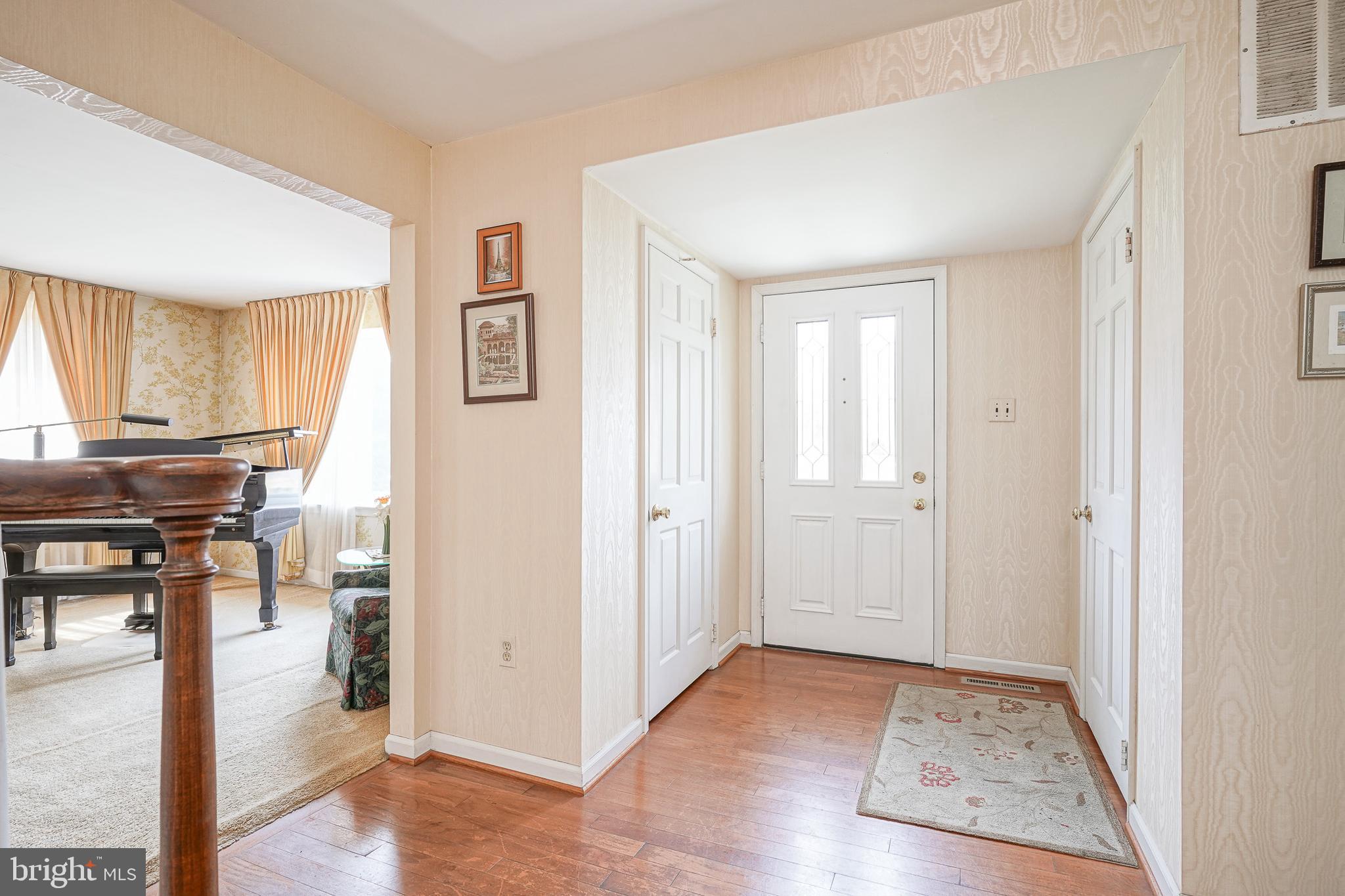 134 NARRAGANSETT TRAIL
