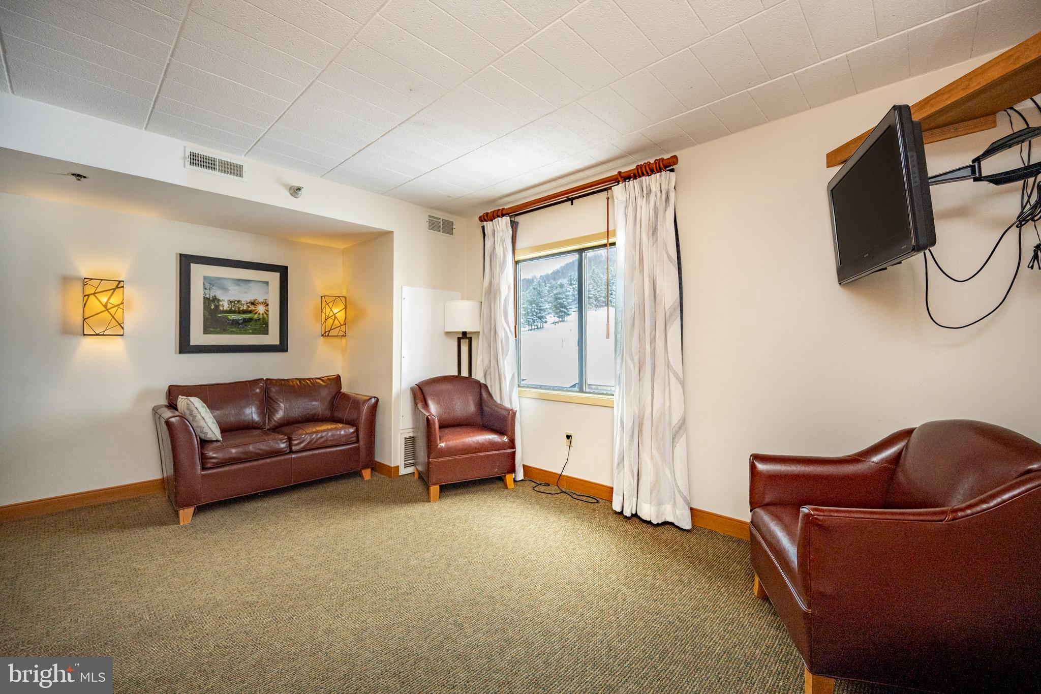 WISP HOTEL - Residential