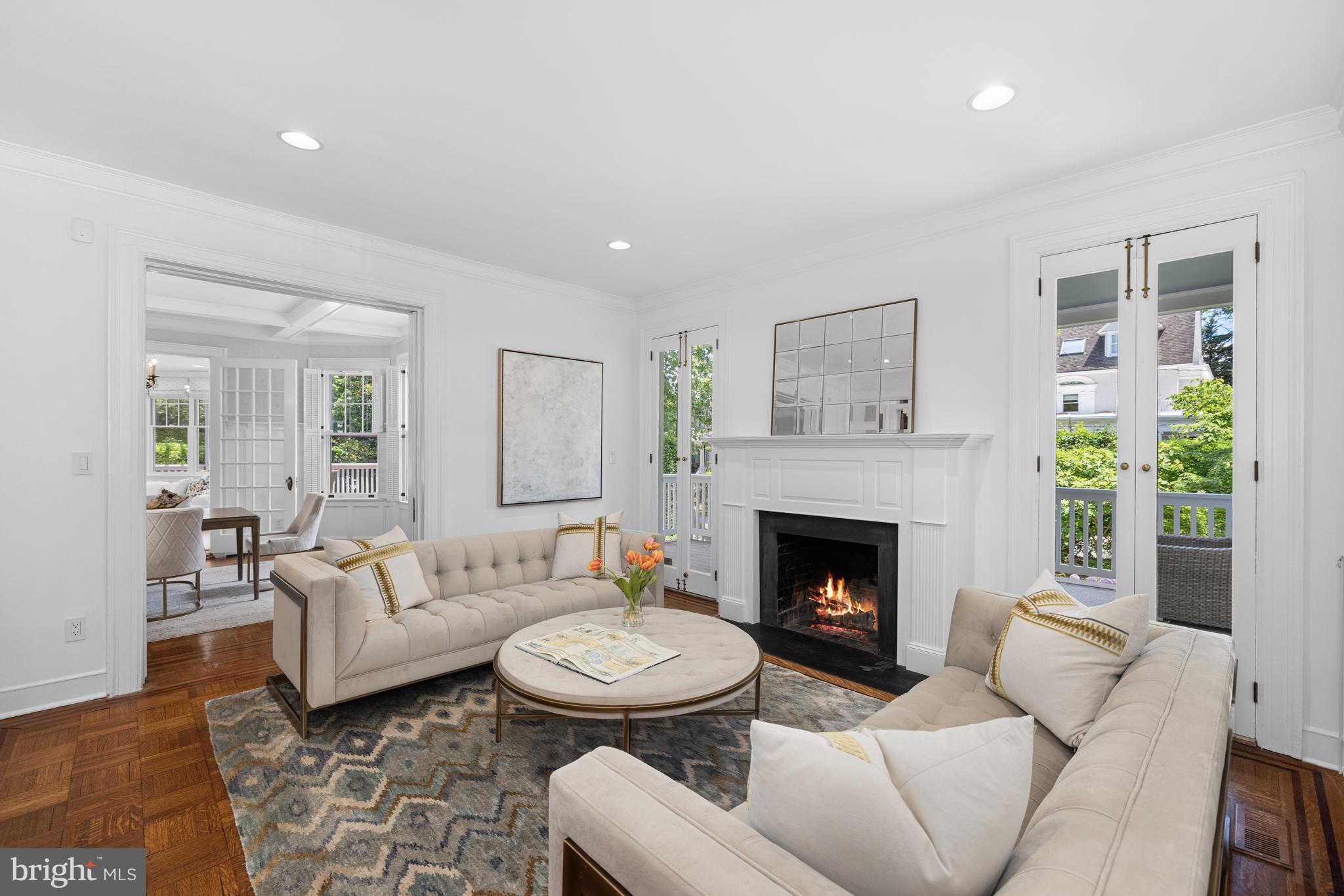 CLEVELAND PARK - Residential