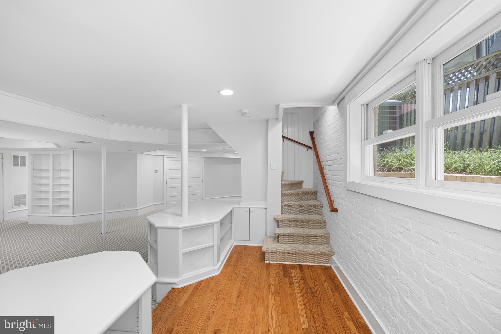 CLEVELAND PARK - Residential