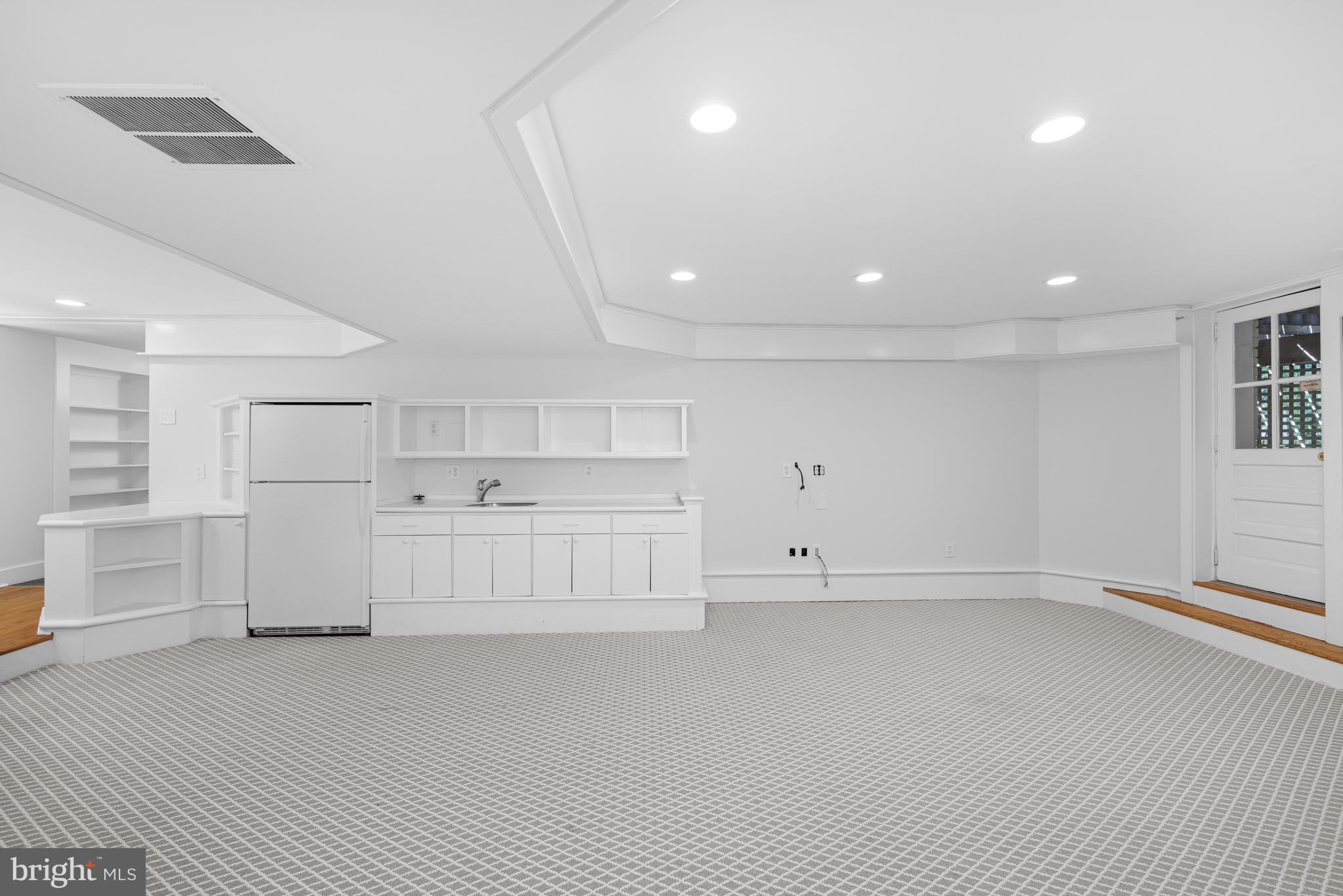 CLEVELAND PARK - Residential