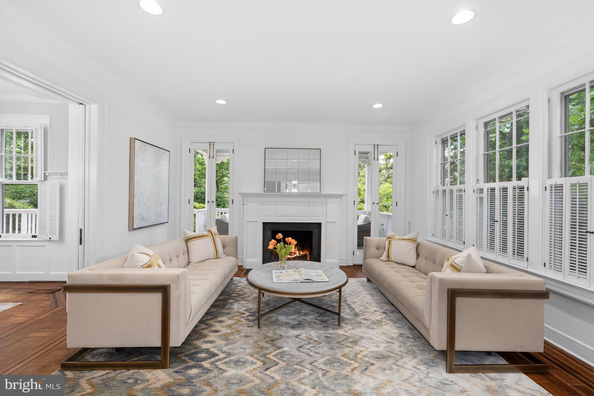CLEVELAND PARK - Residential