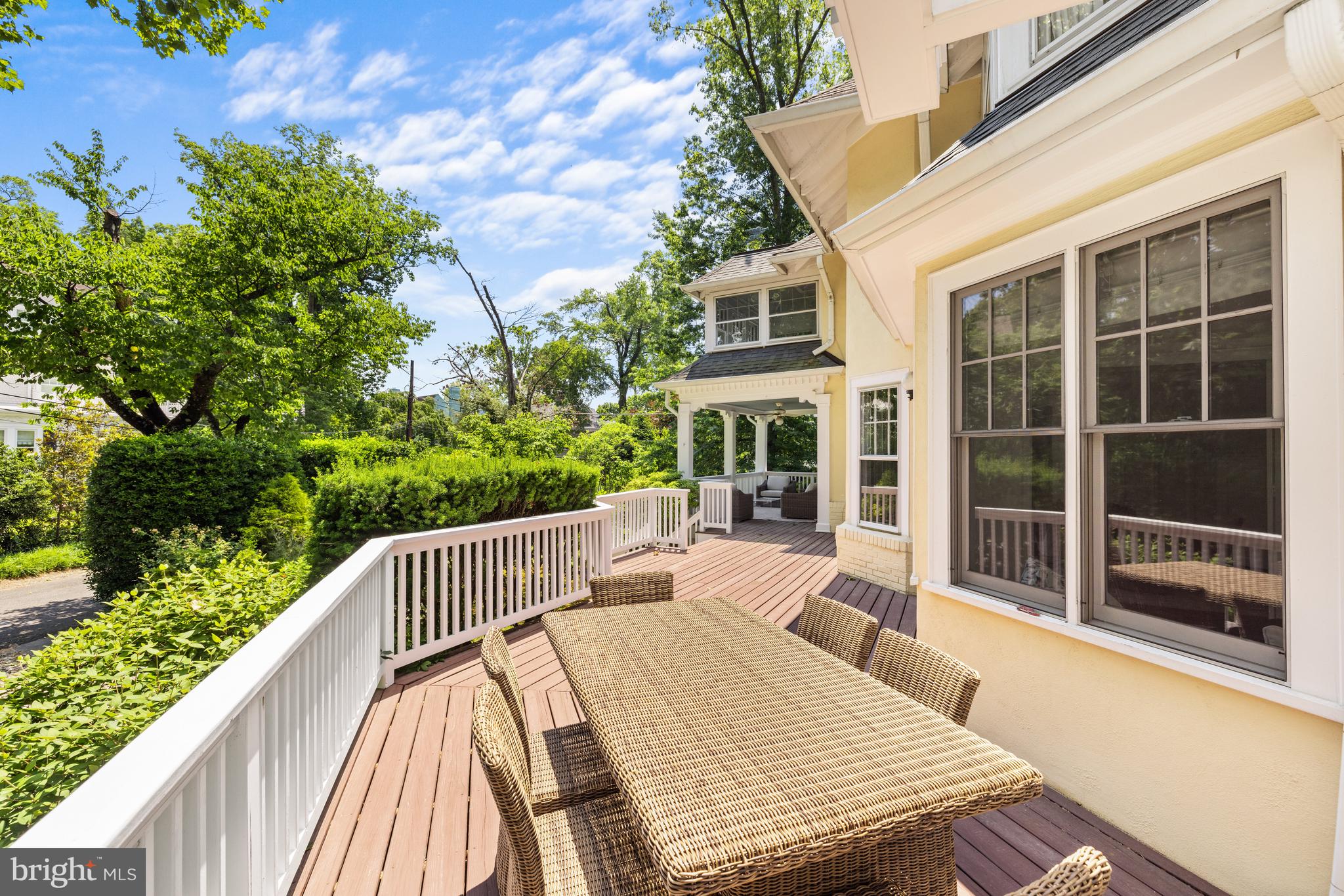 CLEVELAND PARK - Residential