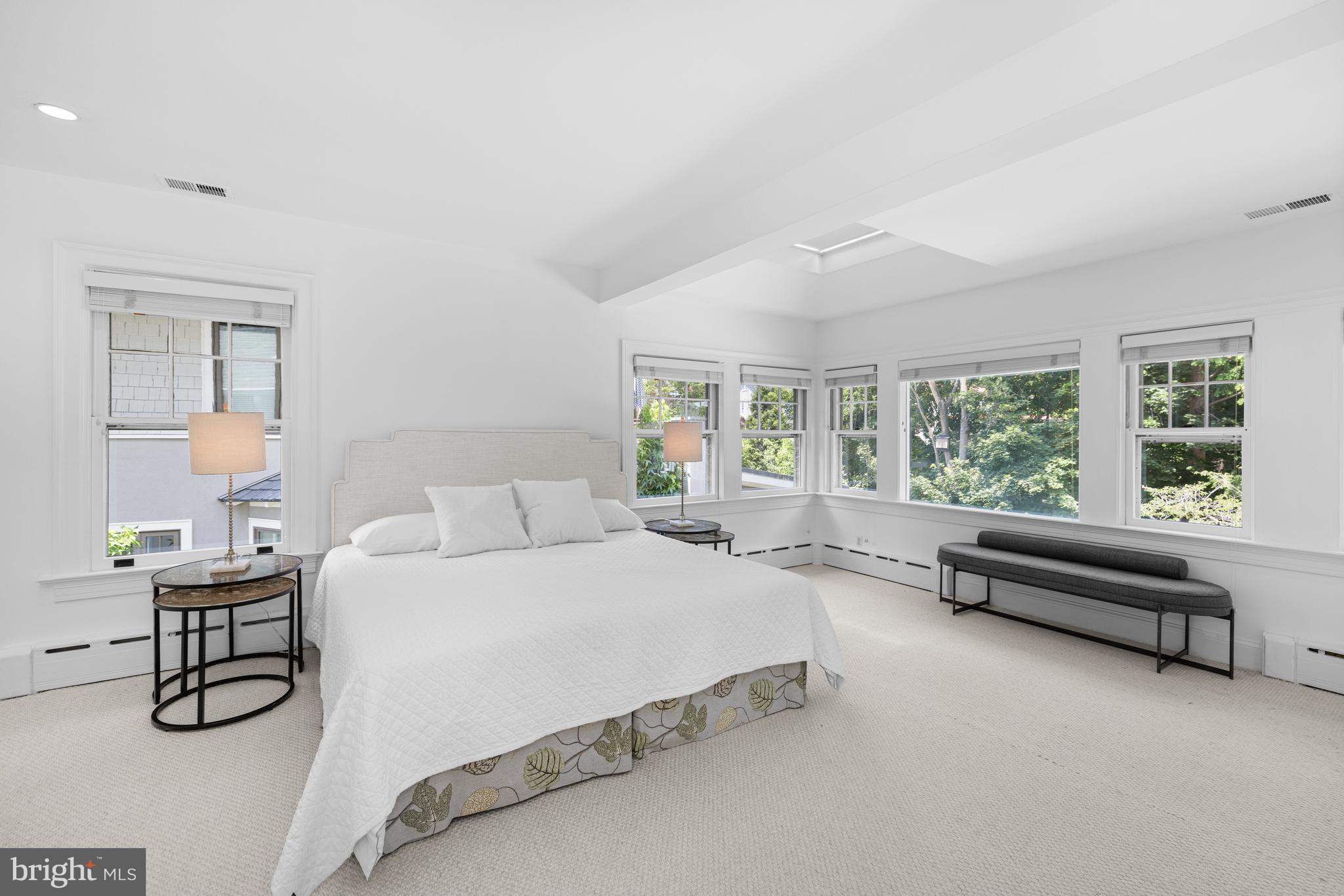 CLEVELAND PARK - Residential