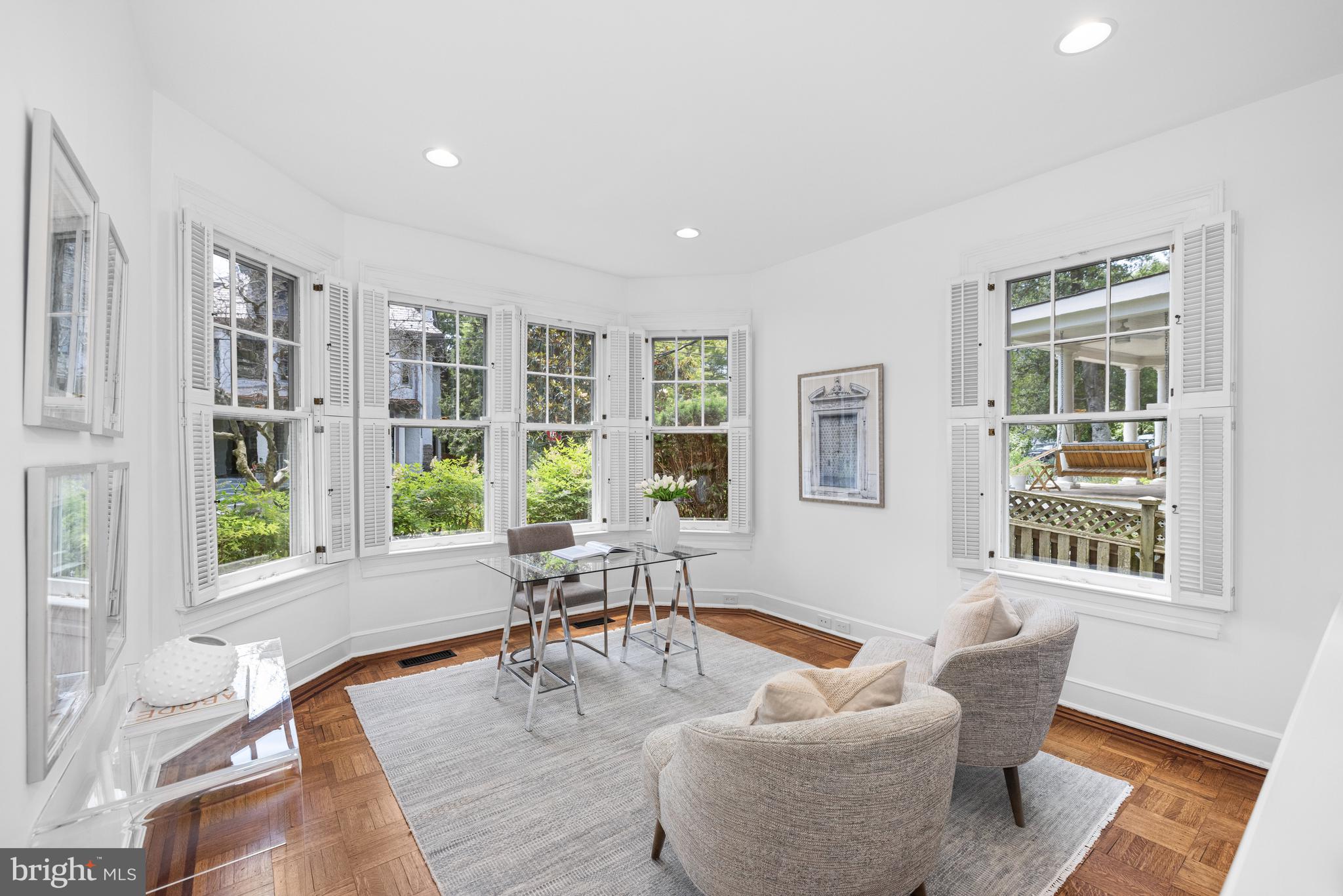 CLEVELAND PARK - Residential