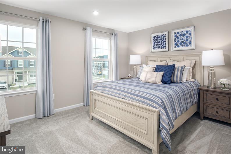 LAKE LINGANORE - Residential