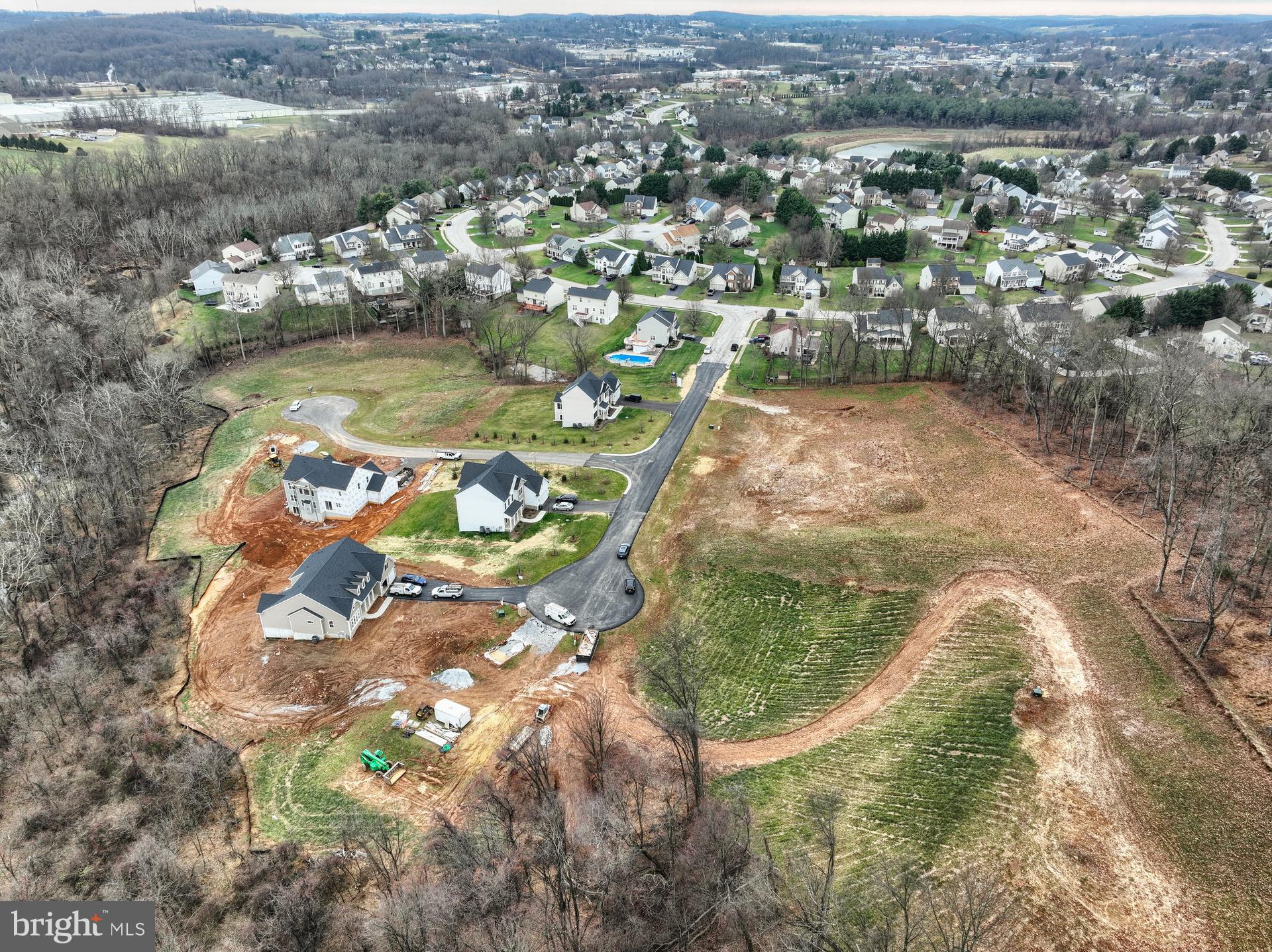 LEGACY FARMS - Residential