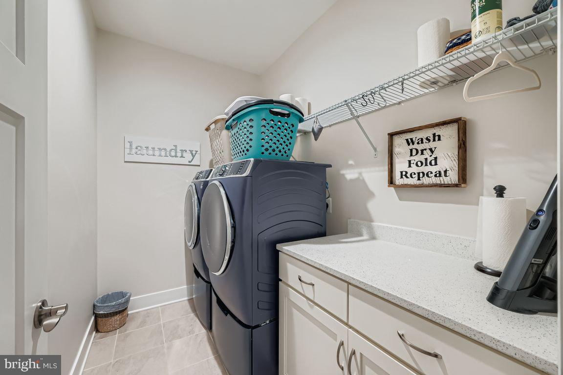 MONARCH GLEN - Residential