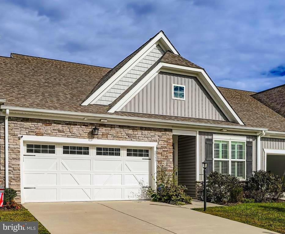 MONARCH GLEN - Residential