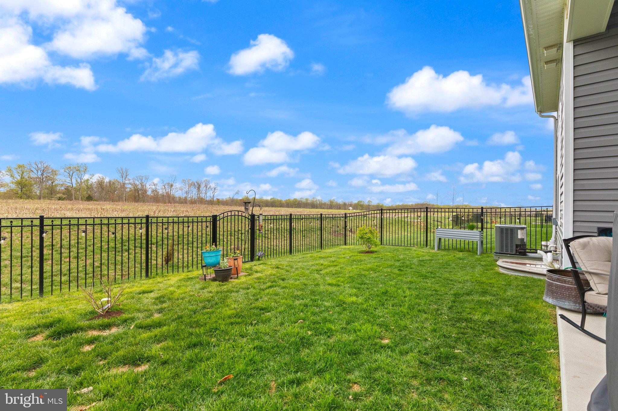 MONARCH GLEN - Residential