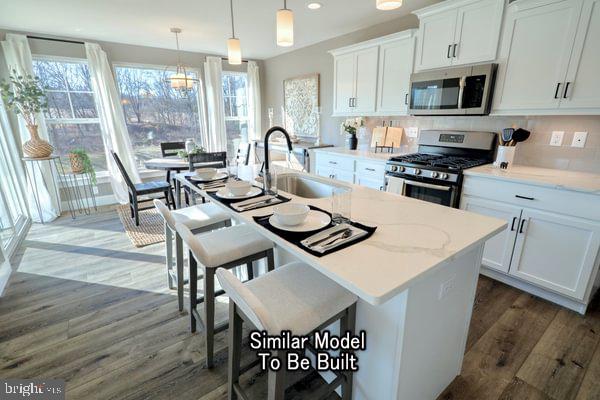 HICKORY POINTE - Residential