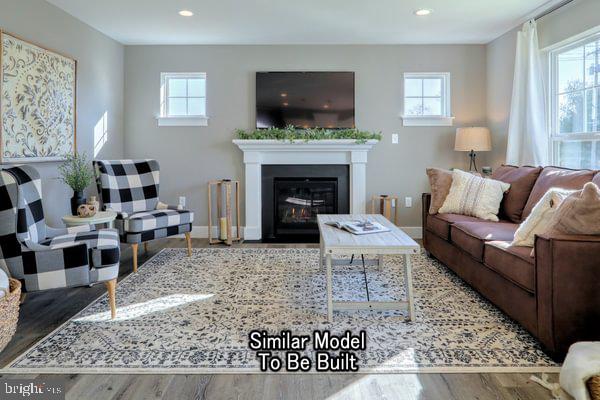 HICKORY POINTE - Residential