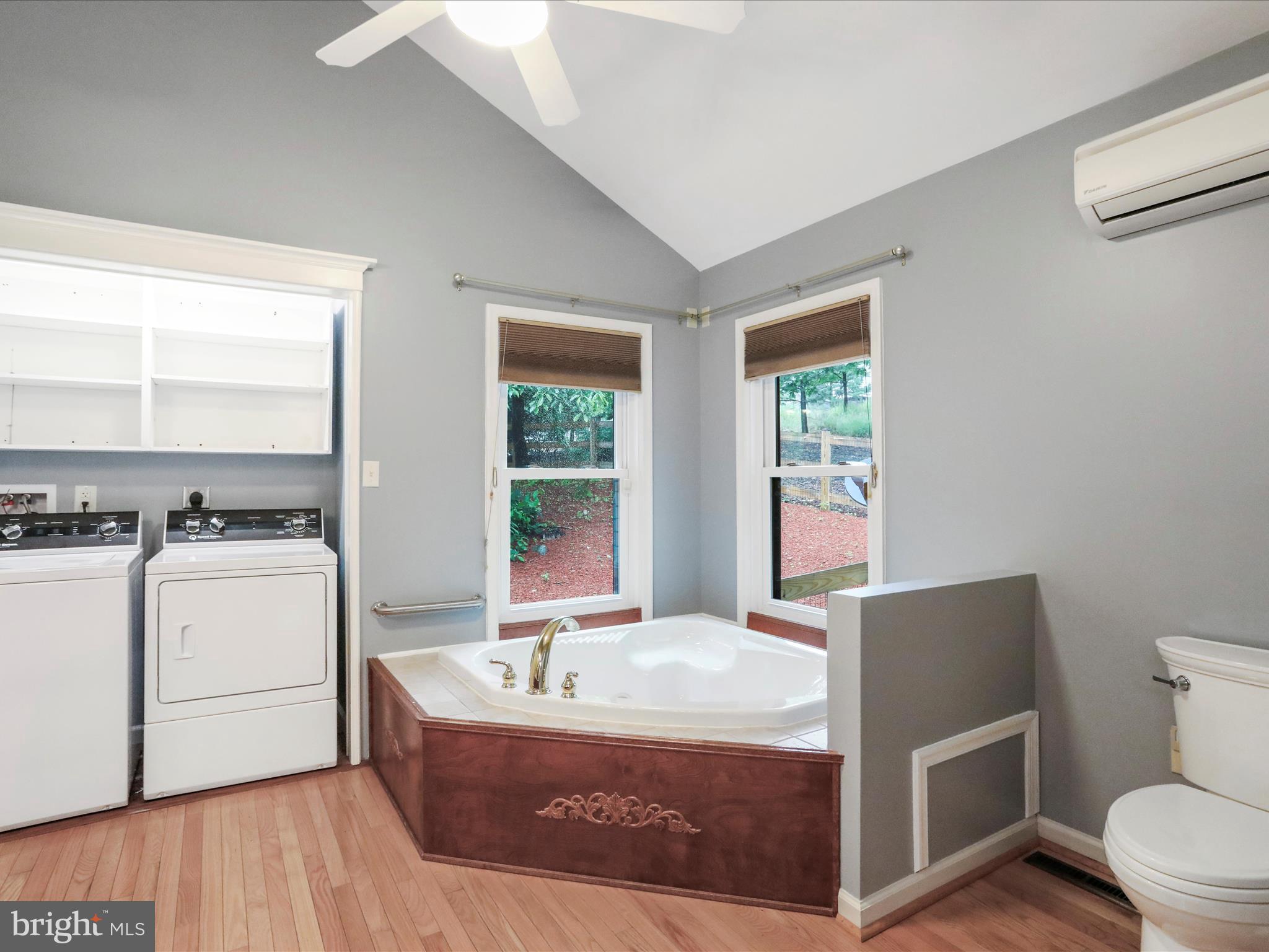 THE WOODS - Residential