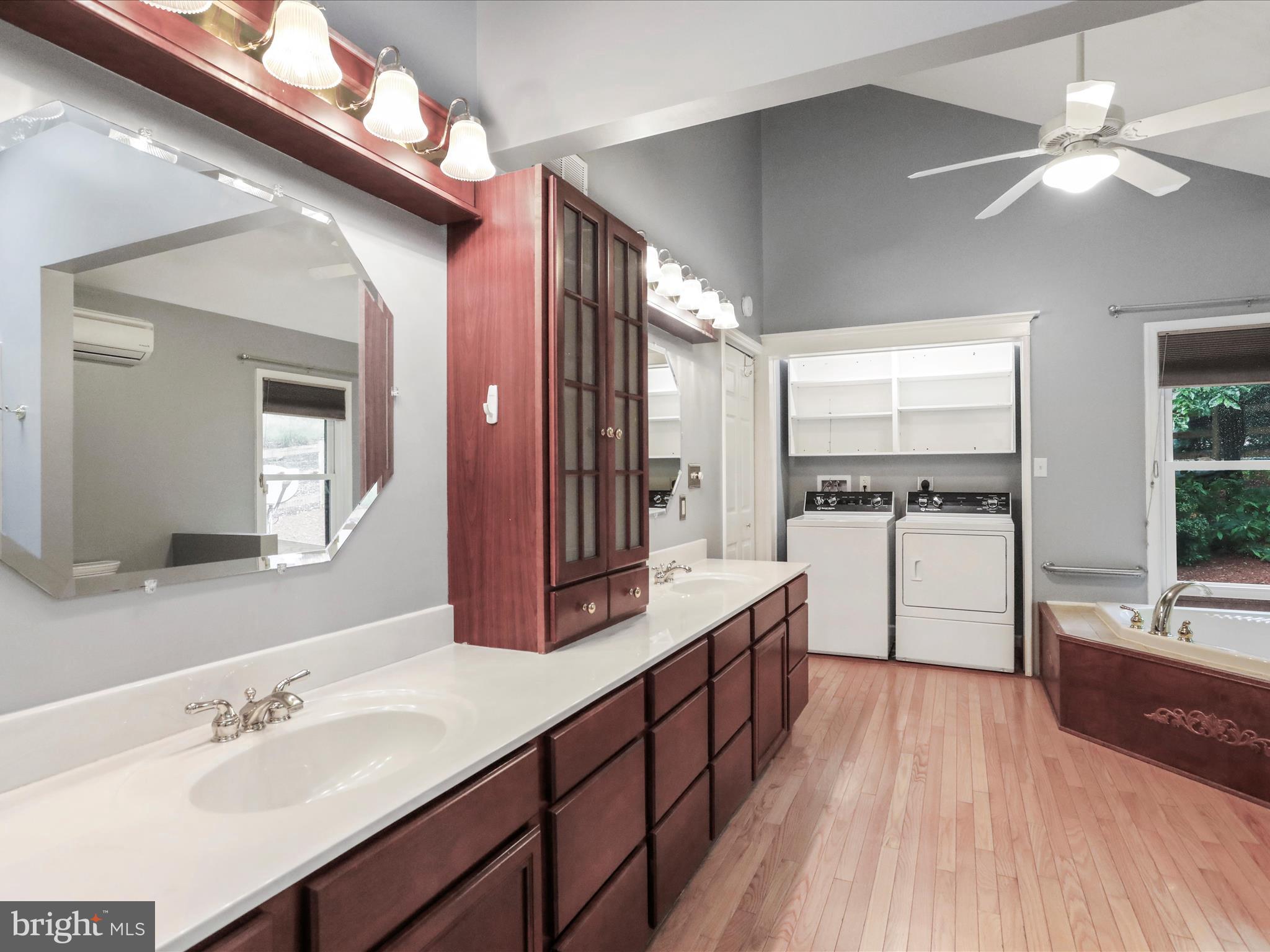 THE WOODS - Residential