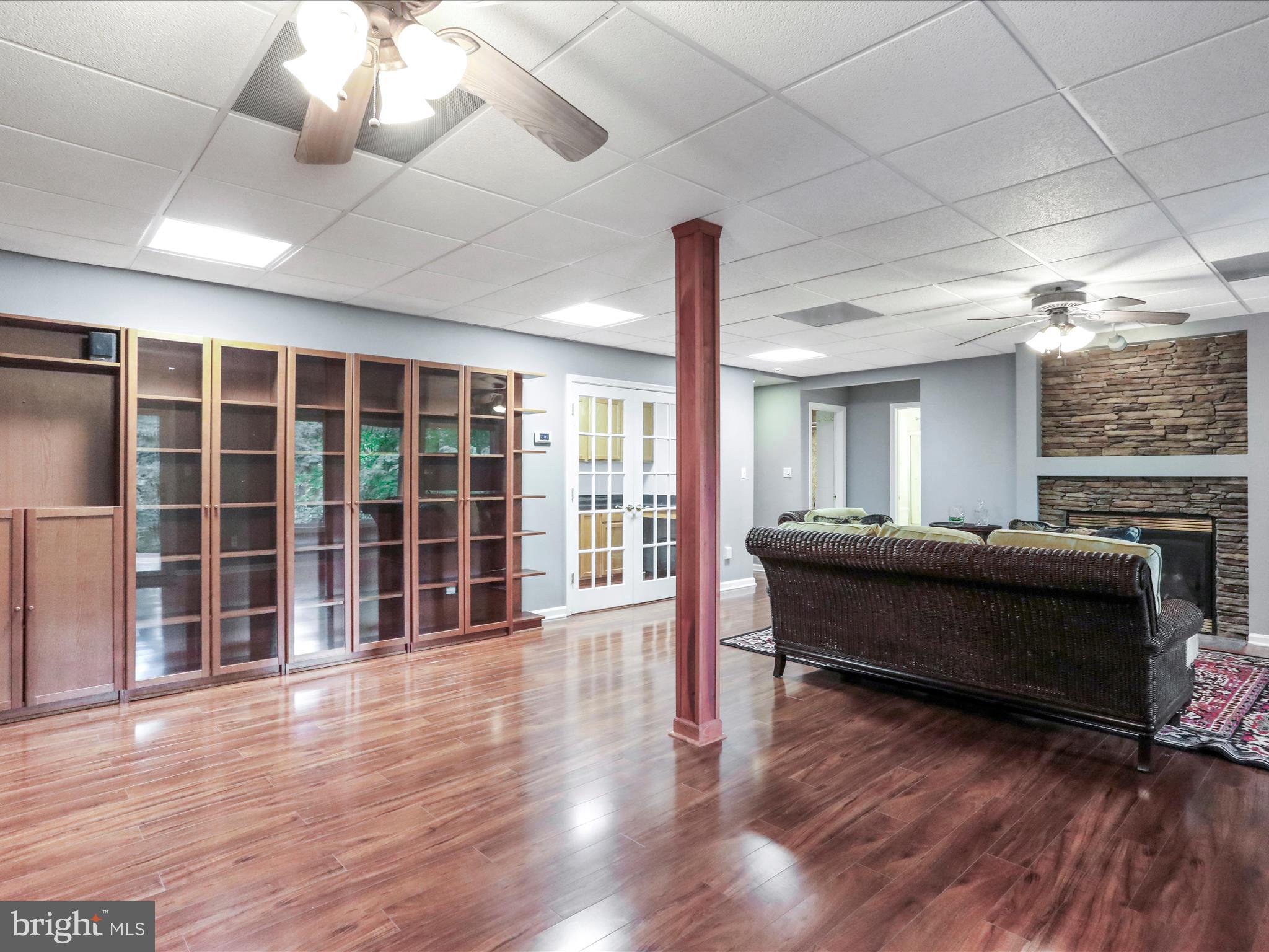 THE WOODS - Residential