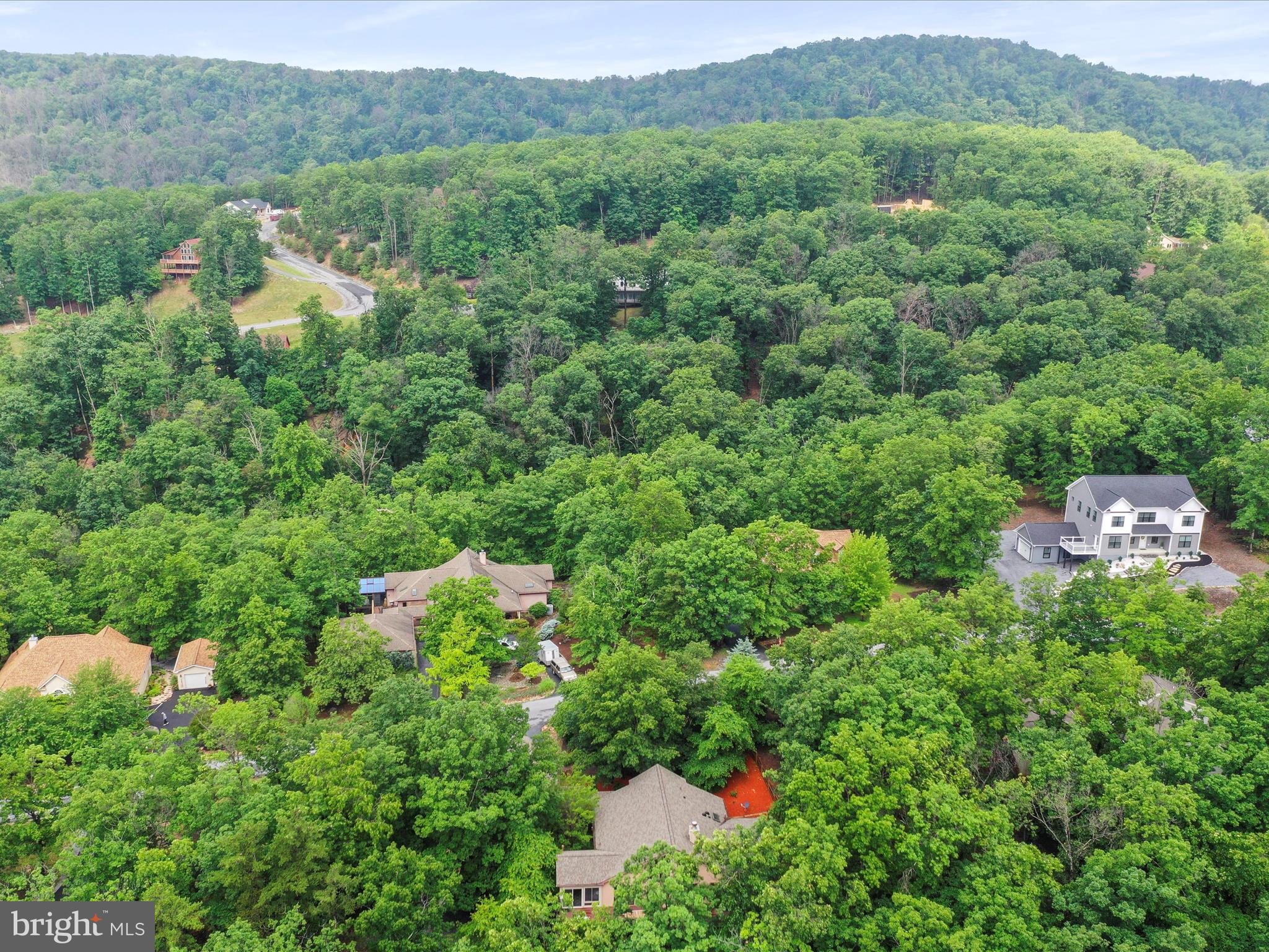 THE WOODS - Residential