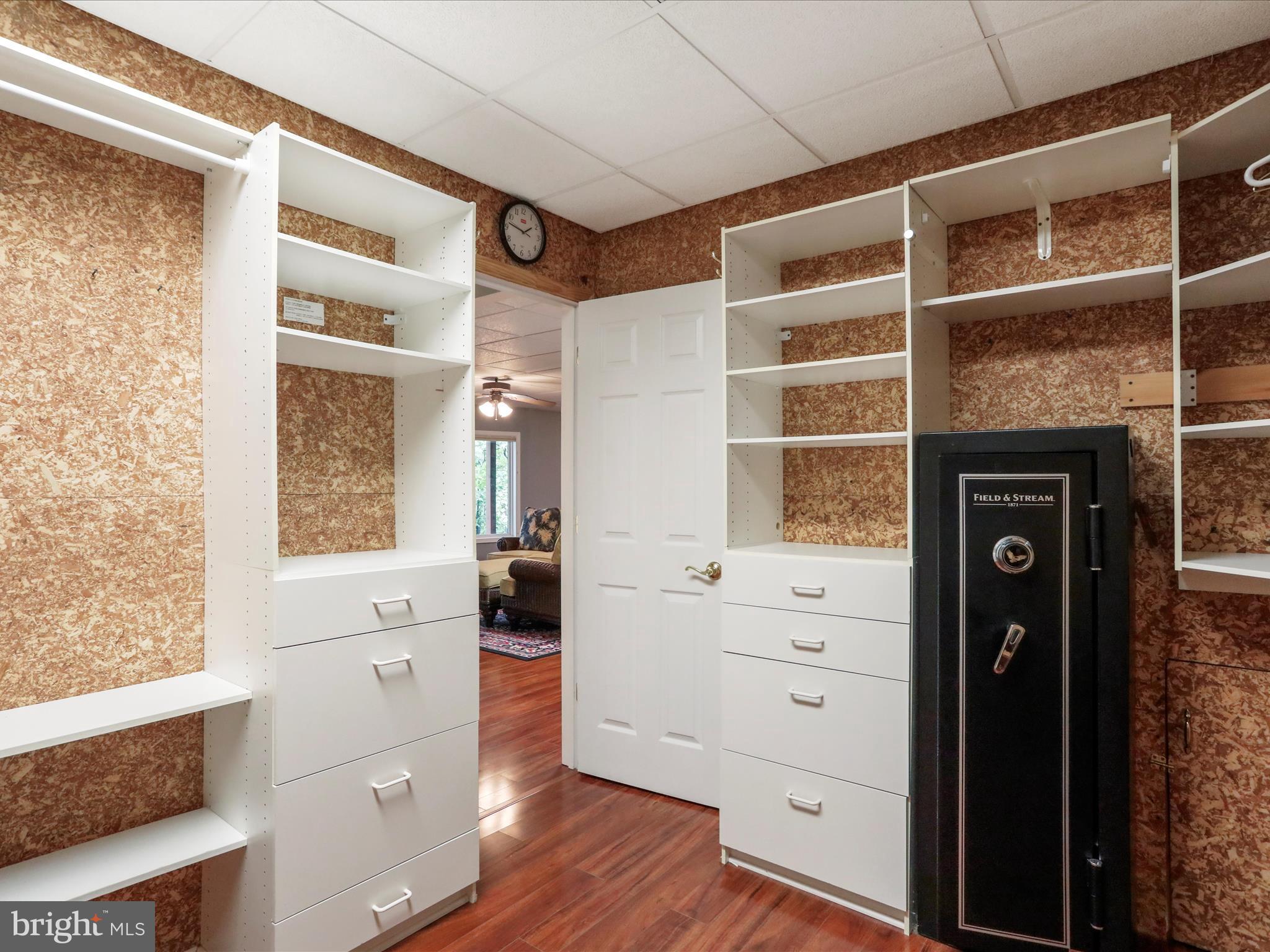 THE WOODS - Residential