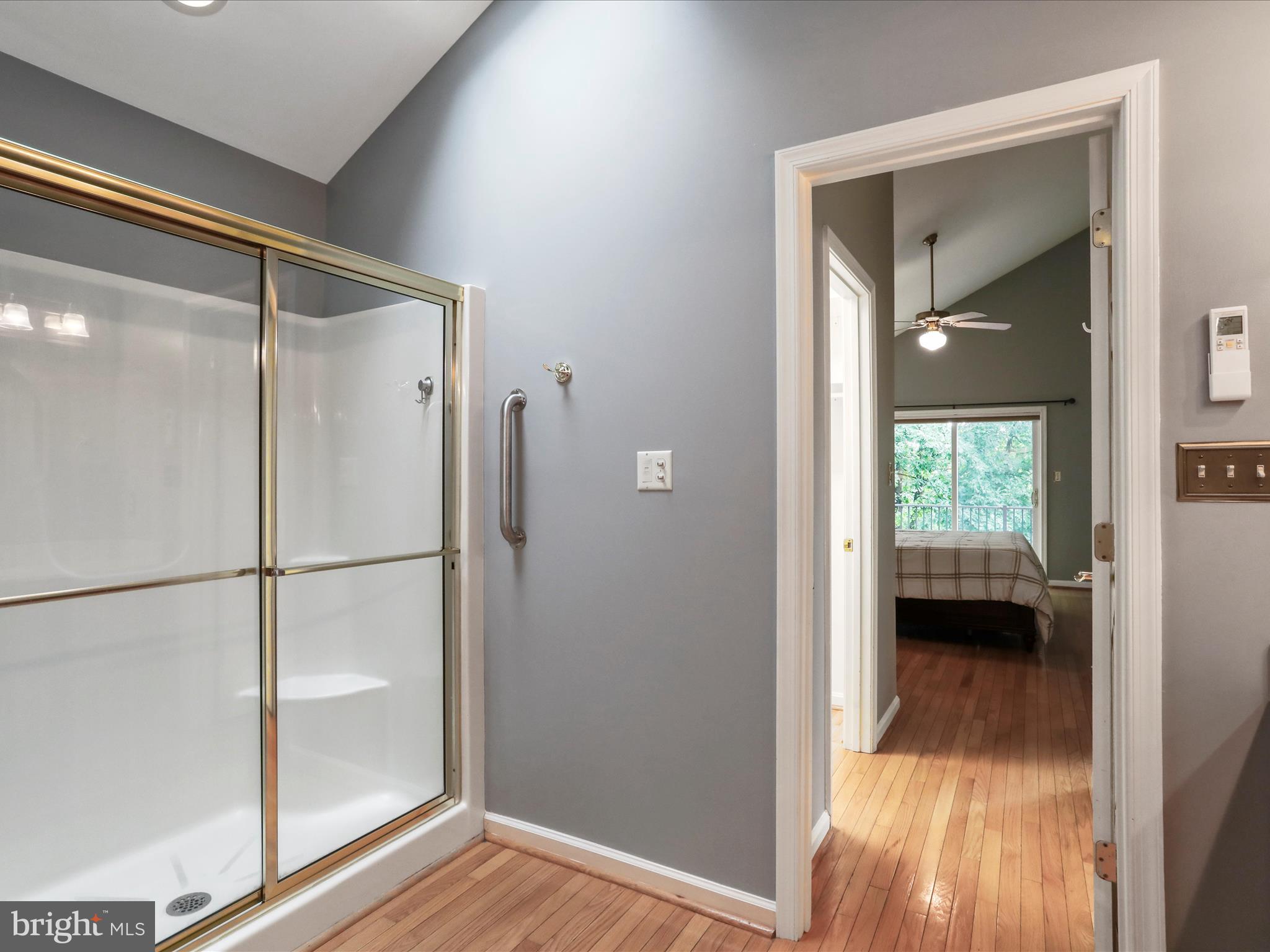 THE WOODS - Residential