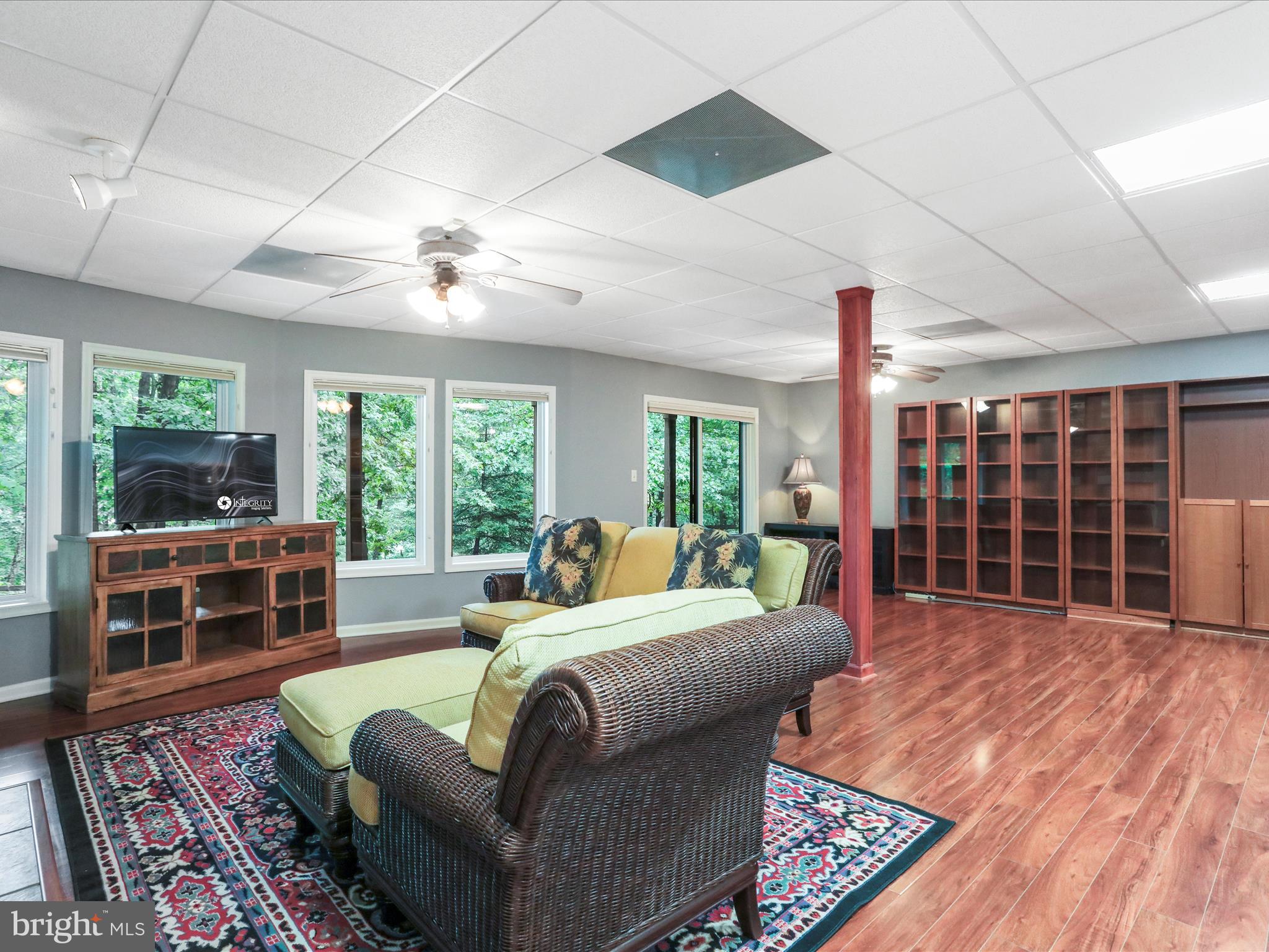 THE WOODS - Residential