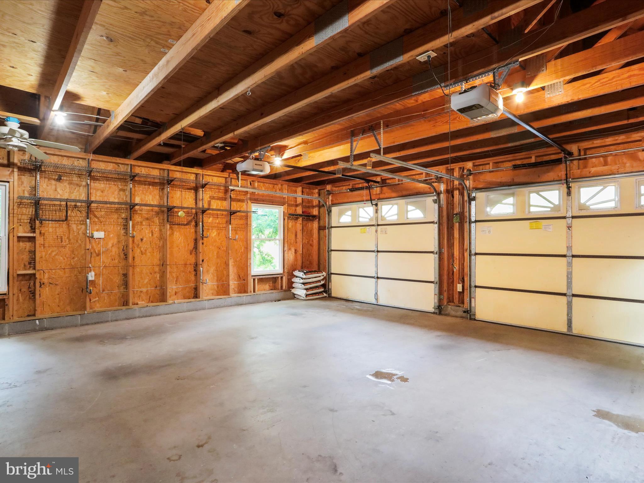 THE WOODS - Residential